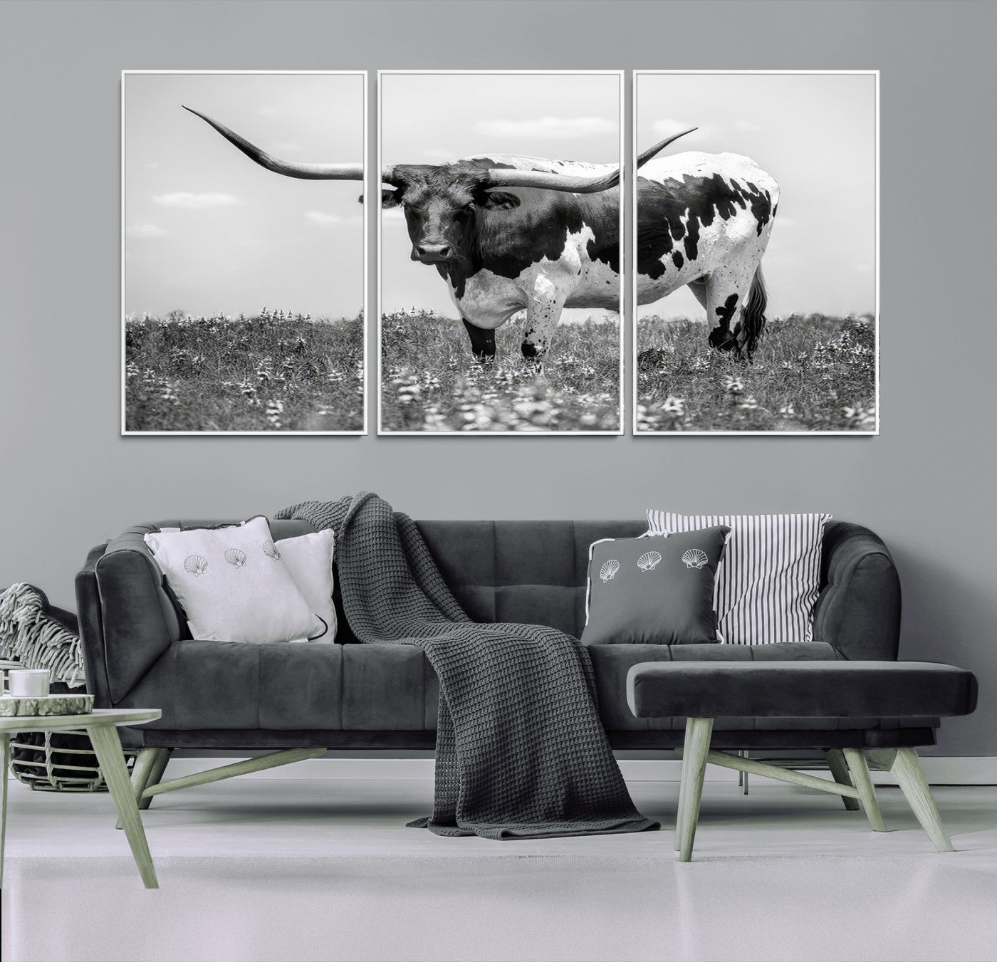 -Texas Black White Highland Longhorn Cow Wall Art Canvas Print