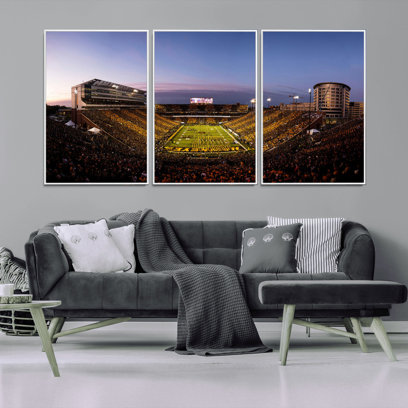 -Iowa Hawkeyes Kinnick Stadium Wall Art Canvas Print, Framed Iowa Hawkeyes Kinnick Stadium Canvas