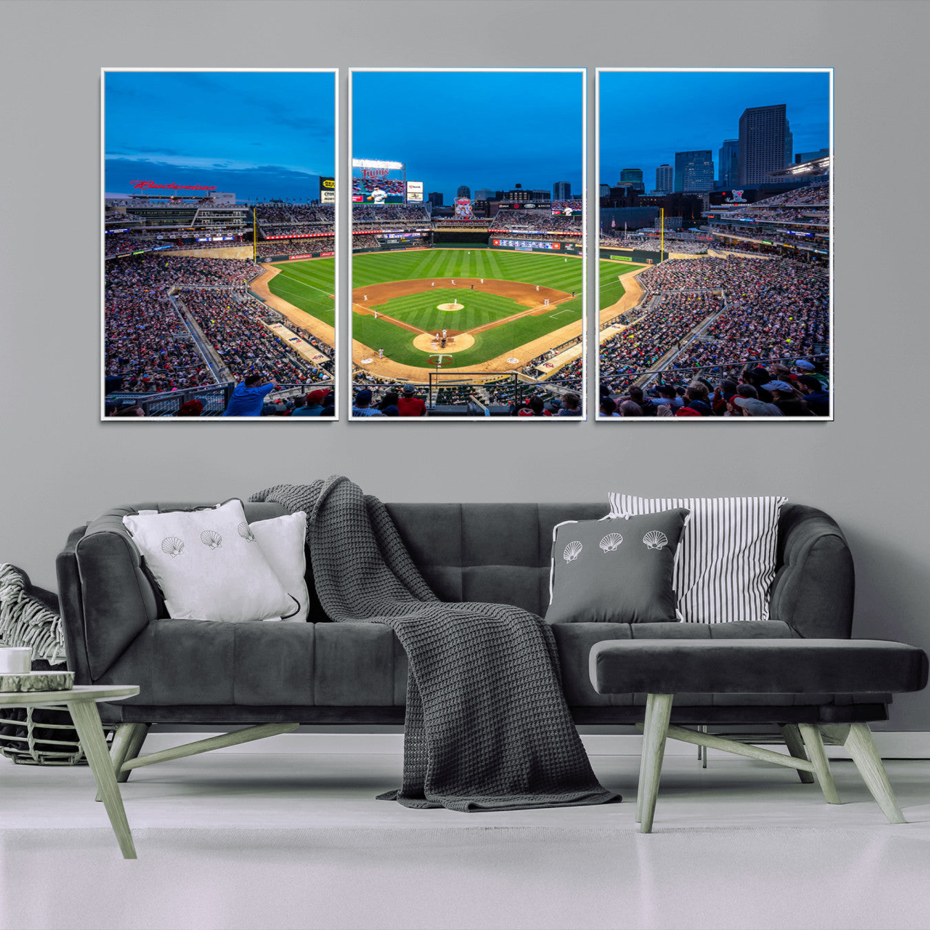 -Target Field Stadium Wall Art Canvas Print – Minnesota Twins Baseball Team Iconic Ballpark Scene for home, office