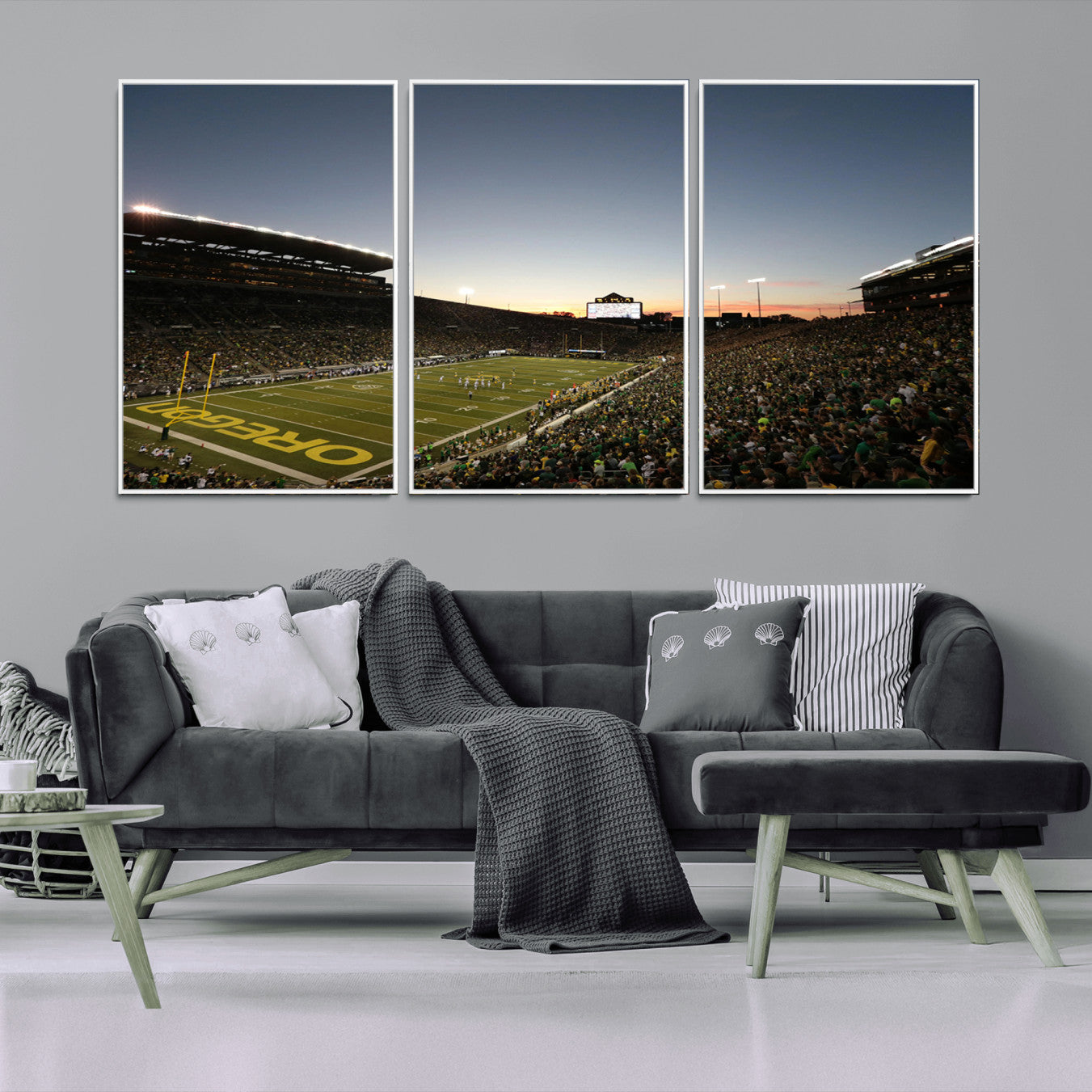 21429-MGV-CV-36X24-Oregon Ducks Football Team Print - Eugene Autzen Stadium Wall Art Canvas Print