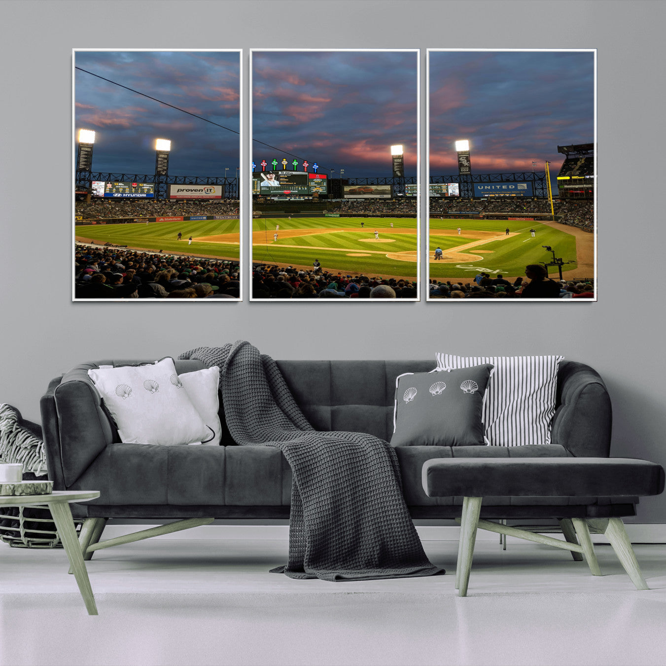 96063-MGV-CV-36X24-Chicago White Sox Baseball Team Print Canvas- Guaranteed Rate Field Stadium Wall Art Canvas Print