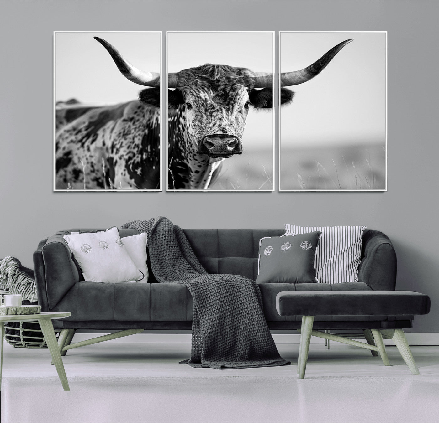 89724-MGV-CV-36X24-Texas Cow Longhorn Wall Art Canvas Print in Black and White – Framed, Ready to Hang