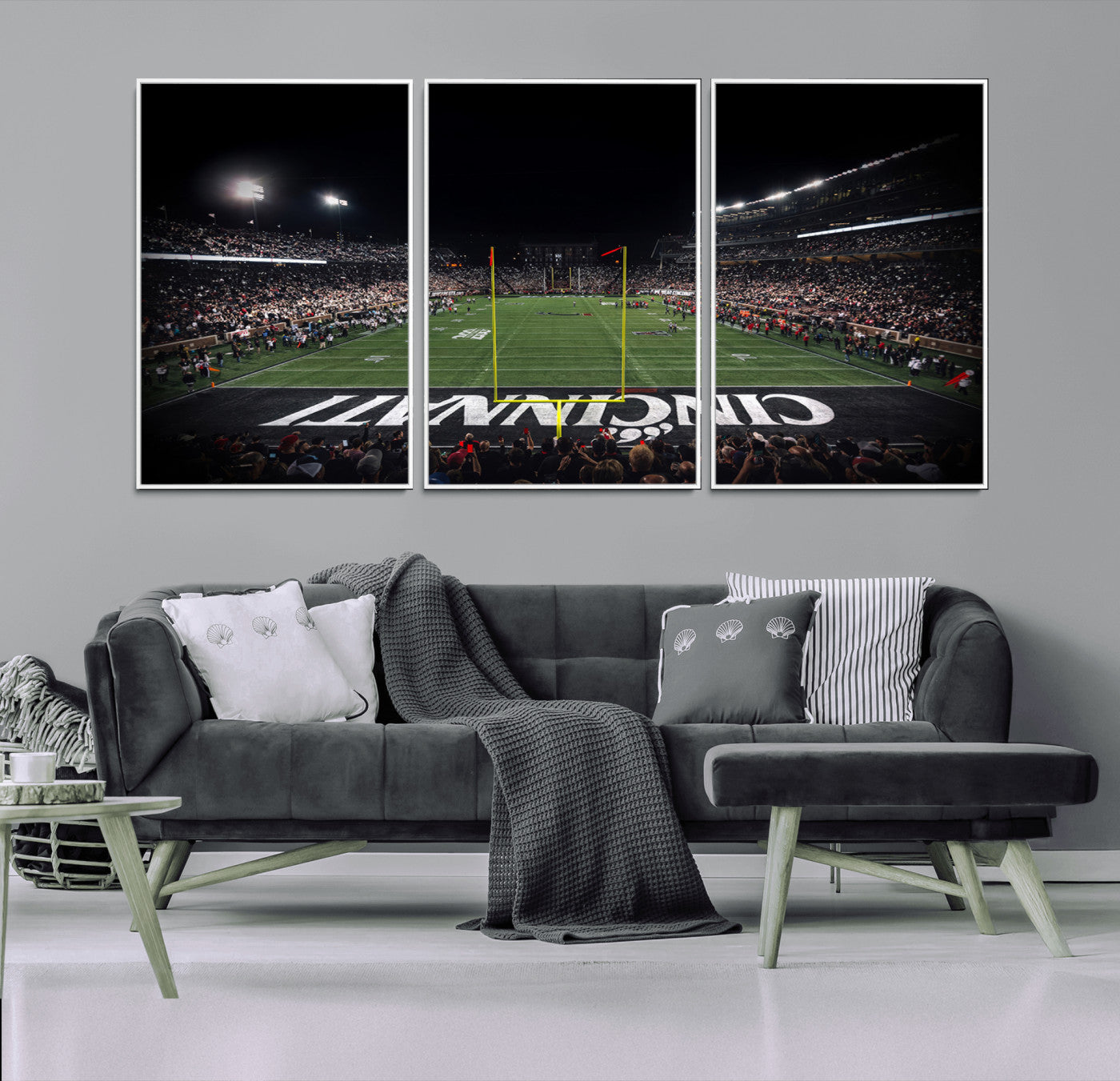 28212-MGV-CV-36X24-Cincinnati Bearcats Football Team Print - Nippert Stadium Wall Art Canvas Print
