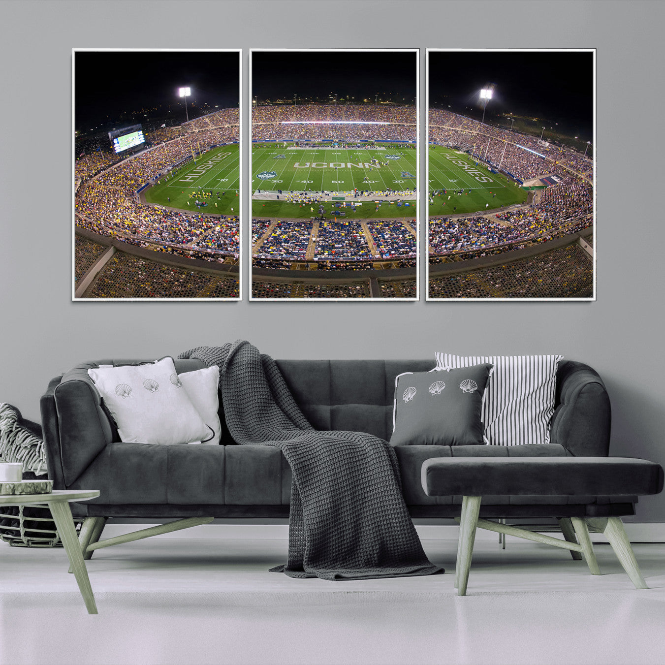 -The University of Connecticut UCONN Huskies Football Team Print - East Hartford Pratt & Whitney