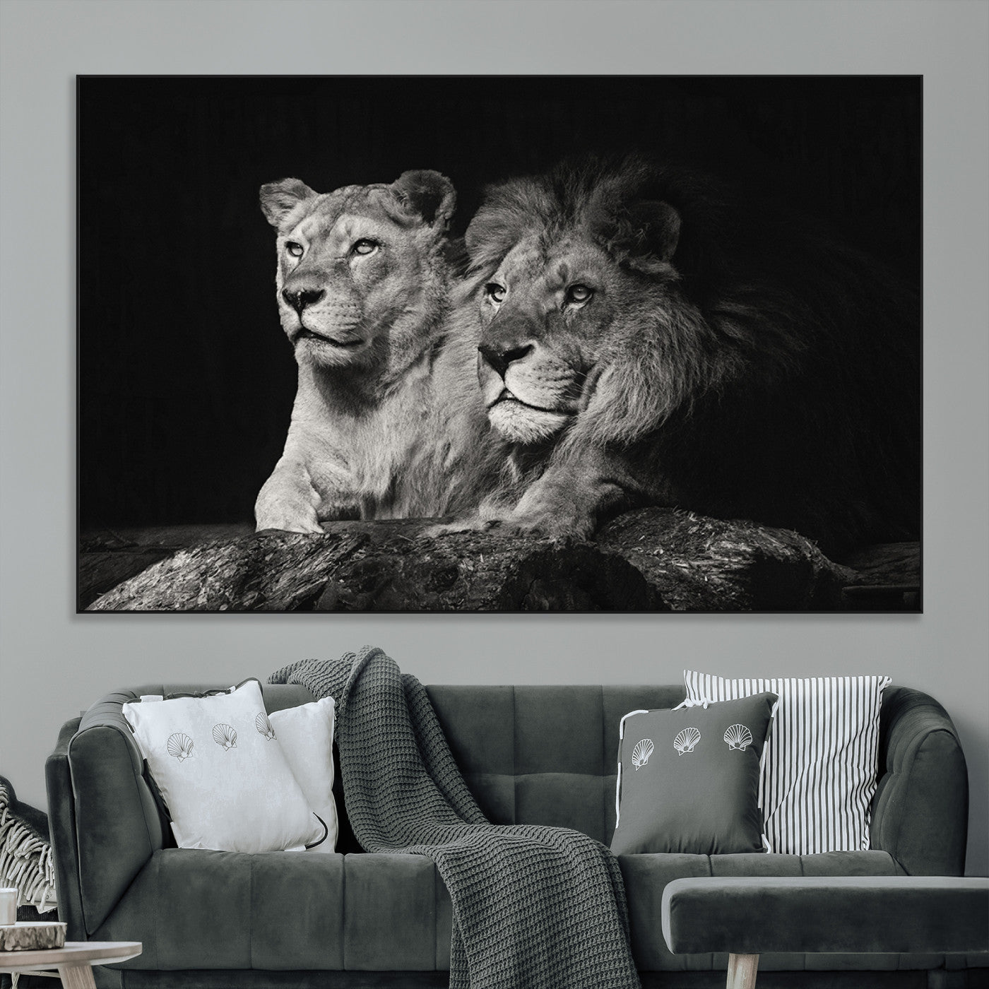 -Lion Couple Wall Art Canvas Print – Elegant Black and White Wildlife Portrait Lion Family Artwork for Home, Office