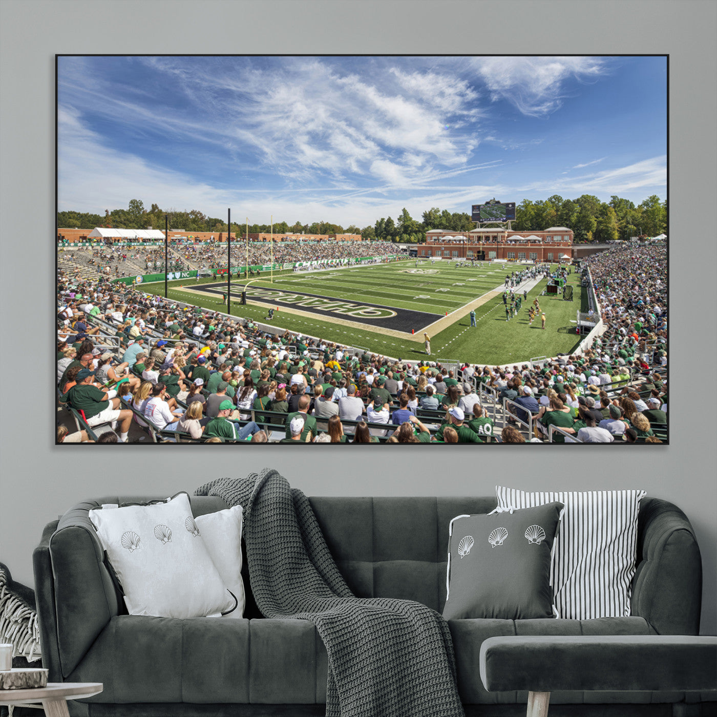 67799-MGV-CV-36X24-University of Charlotte 49ers Football Team Print - Charlotte Jerry Richardson Stadium Canvas Print