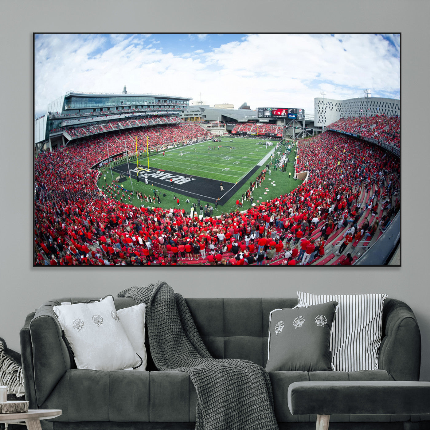 54070-MGV-CV-36X24-Cincinnati Bearcats Football Team Print - Nippert Stadium Wall Art Canvas Print