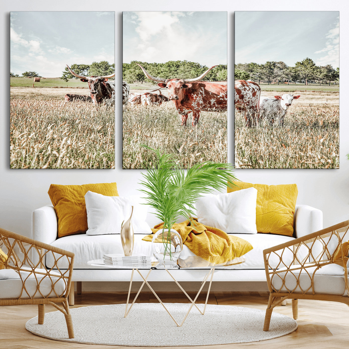 21823552-MGV-CV-36X24 - Texas Longhorn Cattle Wall Art Canvas Print, Rustic Ranch Landscape Artwork, Western Farm Field Scene, Country Prairie Animal Canvas Wall Art