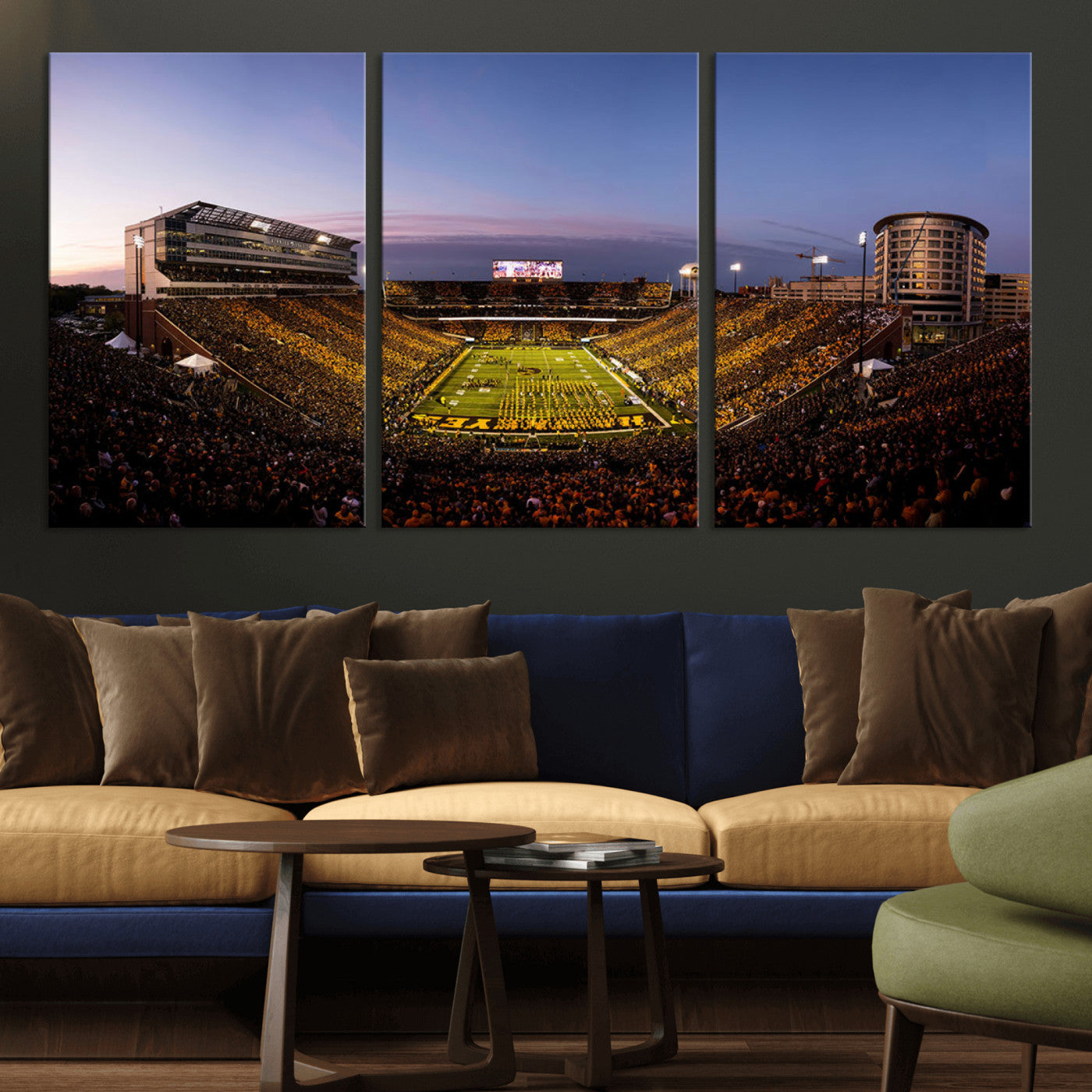 82557-MGV-CV-36X24-Iowa Hawkeyes Kinnick Stadium Wall Art Canvas Print, Framed Iowa Hawkeyes Kinnick Stadium Canvas