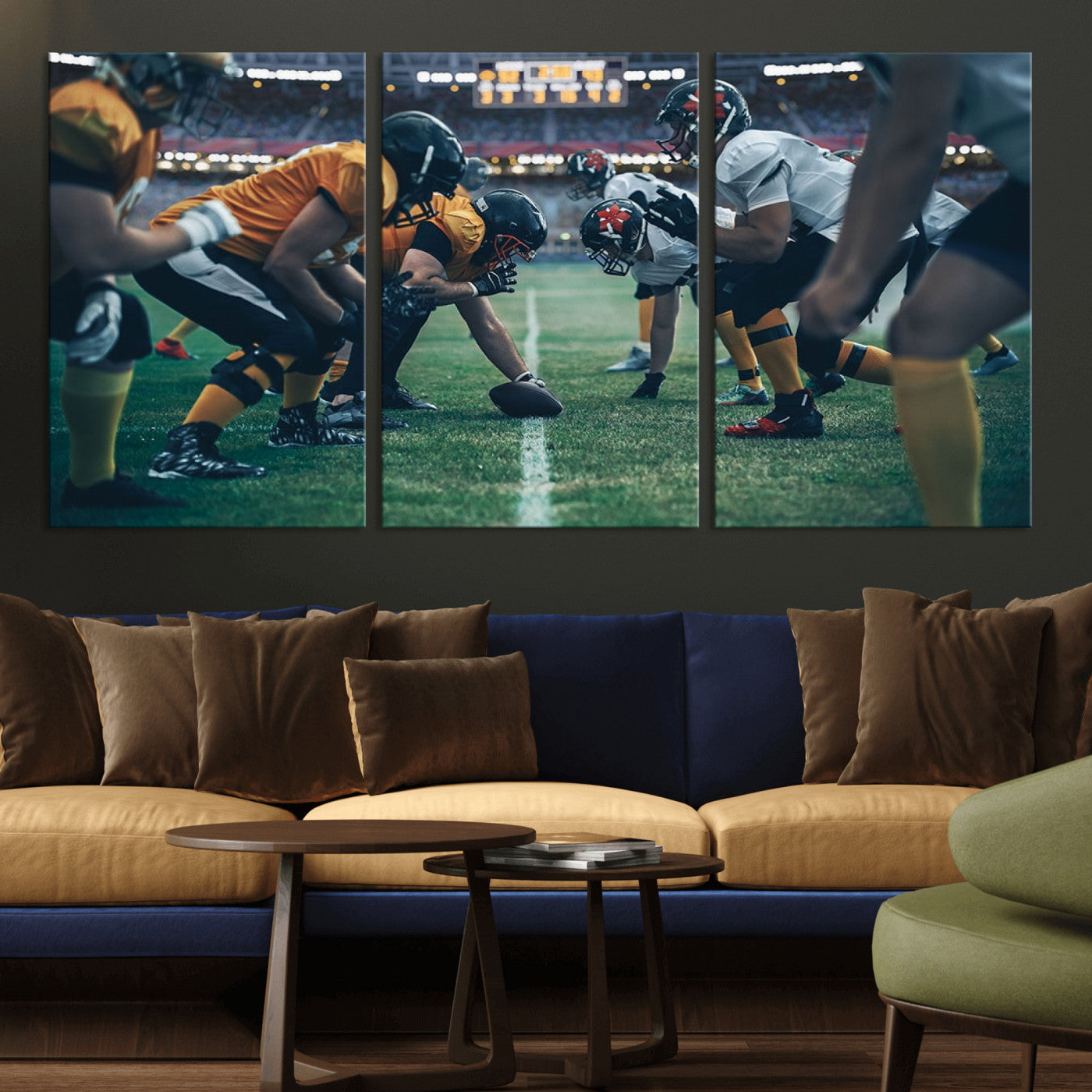 -American Football Playing Wall Art Canvas Print