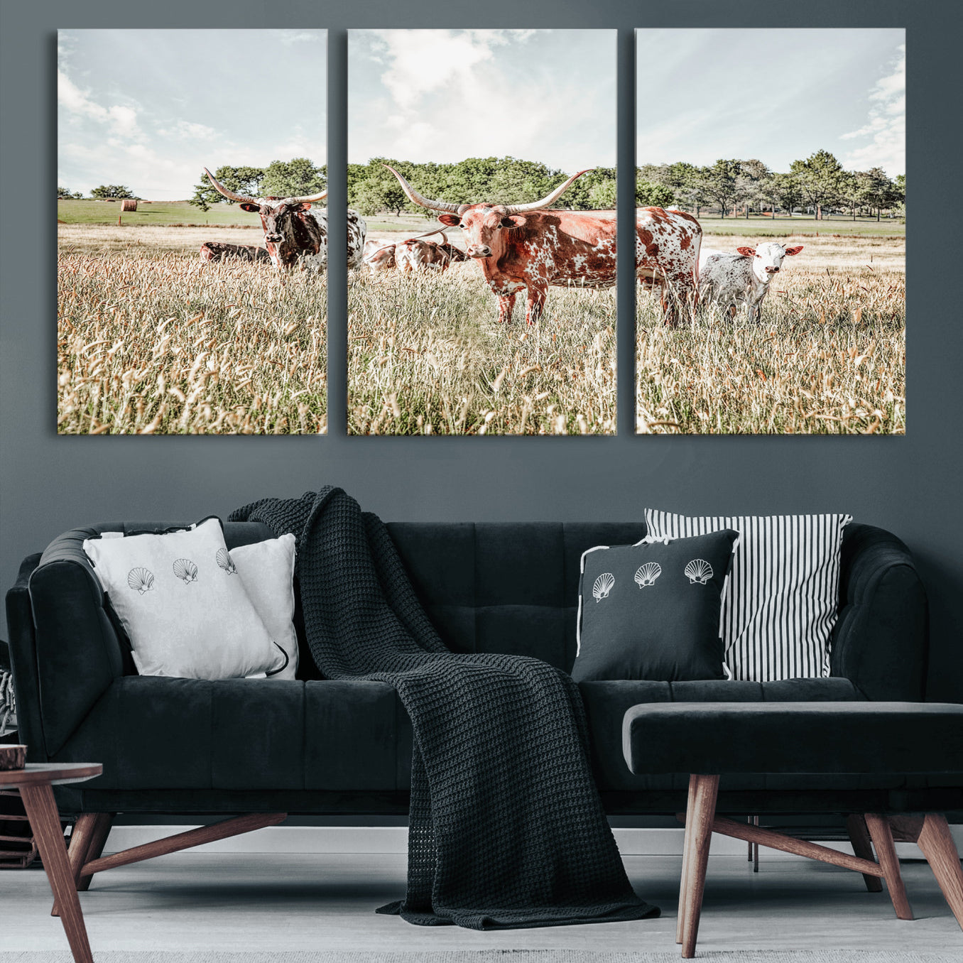 21823552-MGV-CV-36X24 - Texas Longhorn Cattle Wall Art Canvas Print, Rustic Ranch Landscape Artwork, Western Farm Field Scene, Country Prairie Animal Canvas Wall Art