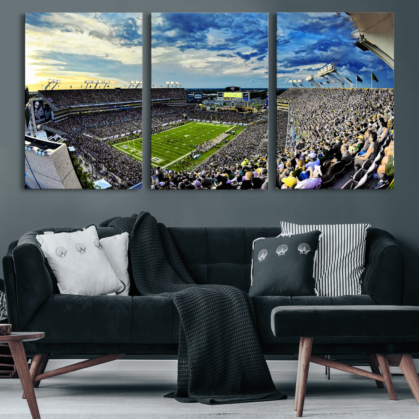 23788-MGV-CV-60X30-3P-Framed USF Bulls Football Team Print - Tampa Raymond James Stadium Wall Art Canvas Print