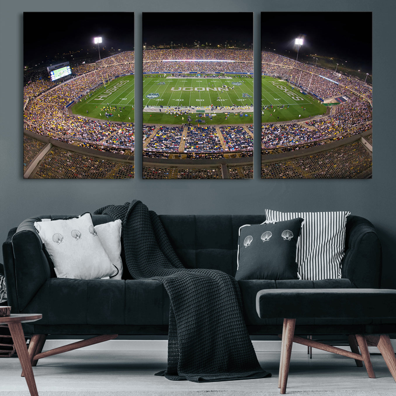 -The University of Connecticut UCONN Huskies Football Team Print - East Hartford Pratt & Whitney