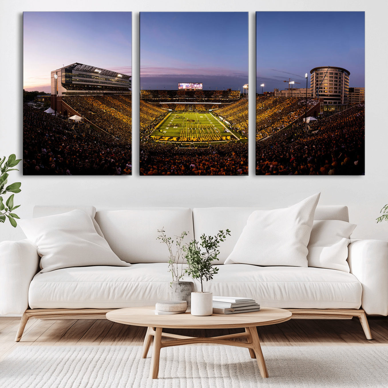 -Iowa Hawkeyes Kinnick Stadium Wall Art Canvas Print, Framed Iowa Hawkeyes Kinnick Stadium Canvas