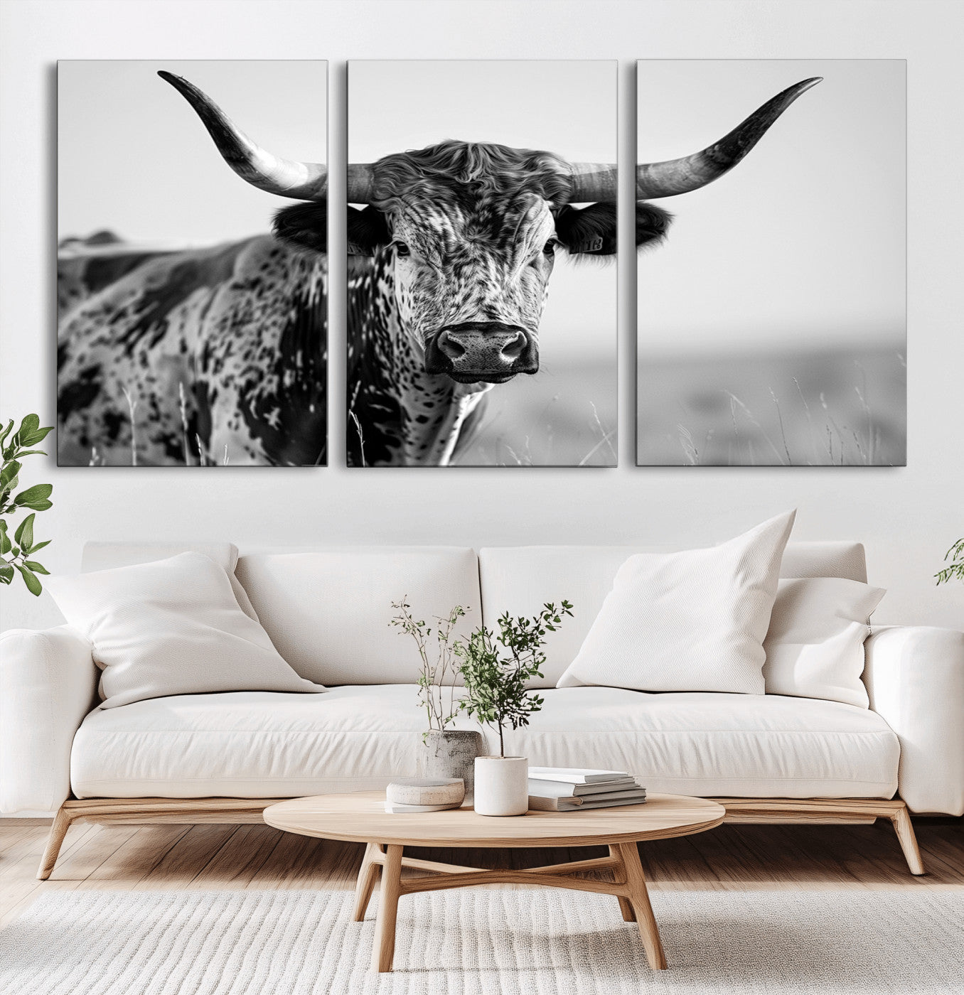 89724-MGV-CV-36X24-Texas Cow Longhorn Wall Art Canvas Print in Black and White – Framed, Ready to Hang