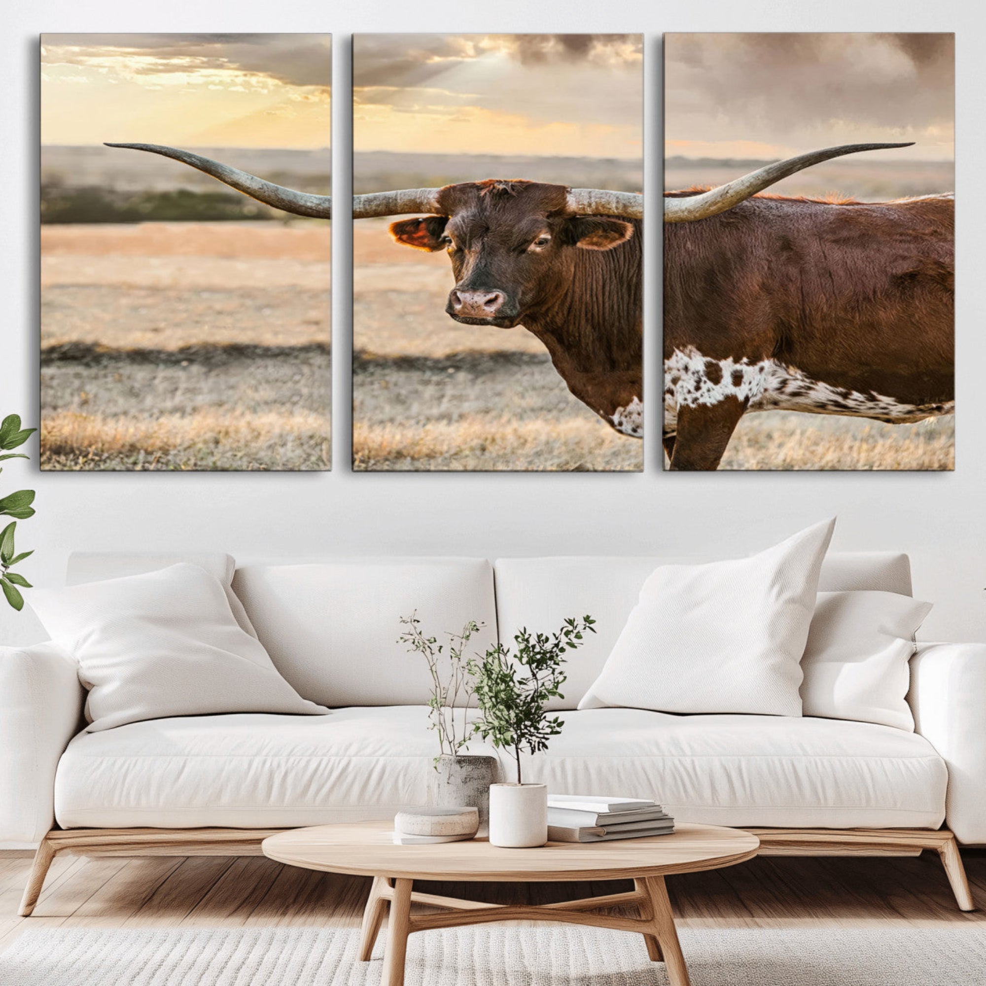 42715-MGV-CV-36X24-Texas Longhorn Wall Art Canvas Print, Rustic Ranch Decor, Majestic Western Longhorn Cattle