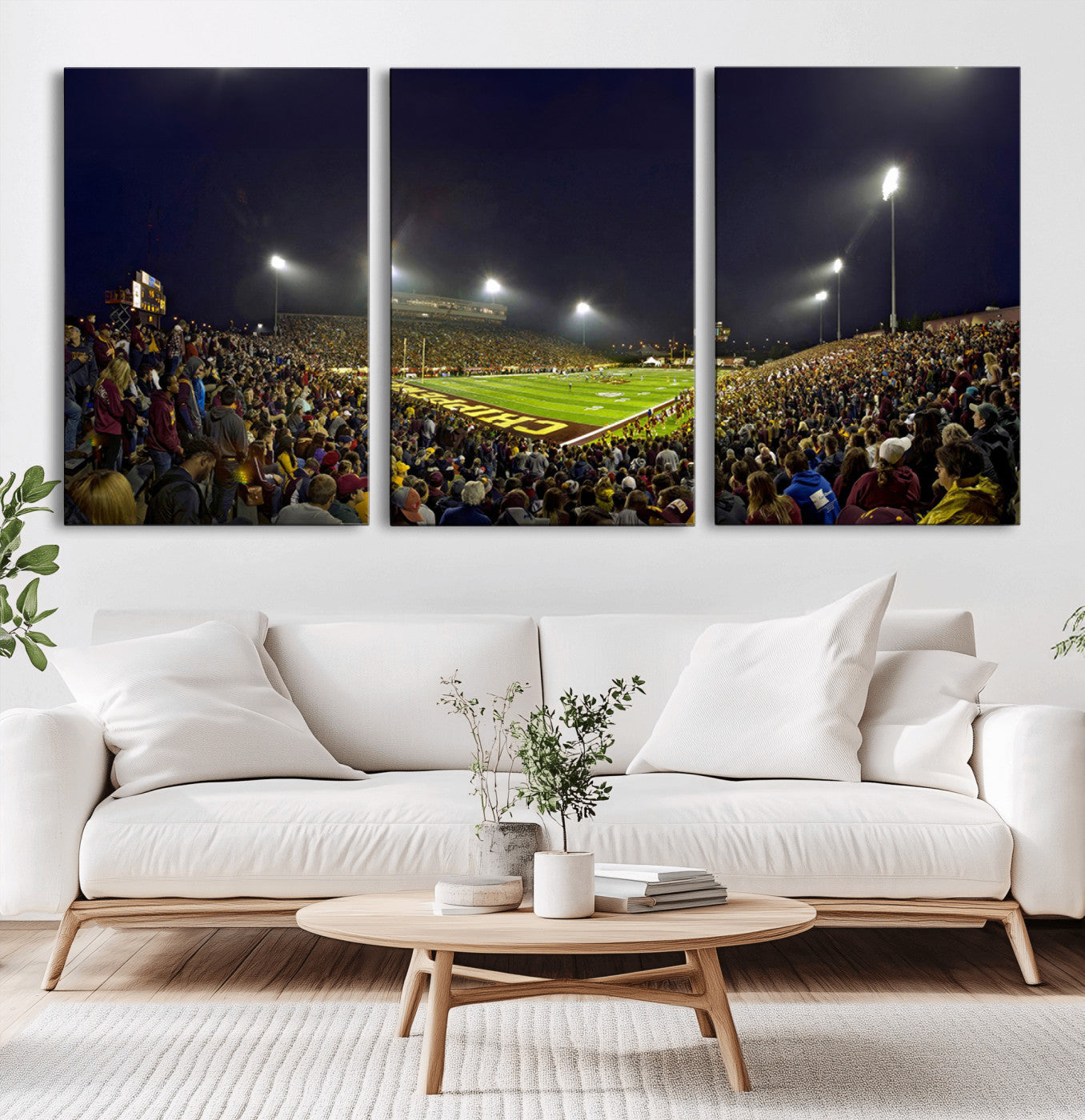 -Central Michigan University Chippewas Canvas Wall Art, Football Team Print - Mount Pleasant