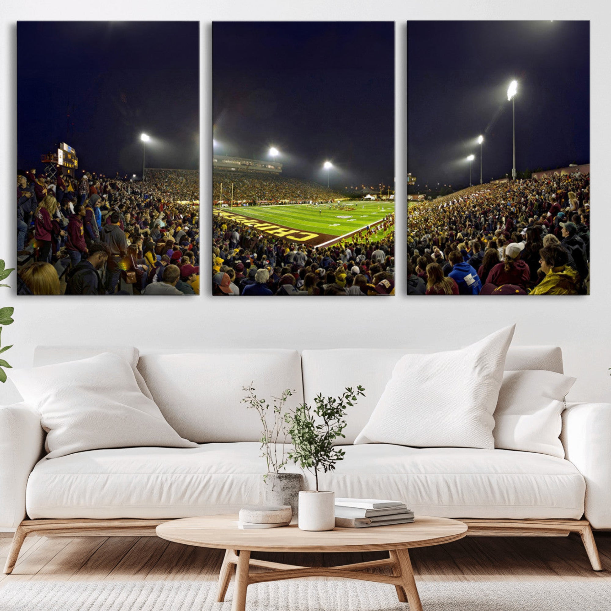 45619-MGV-CV-36X24-Central Michigan University Chippewas Canvas Wall Art, Football Team Print - Mount Pleasant