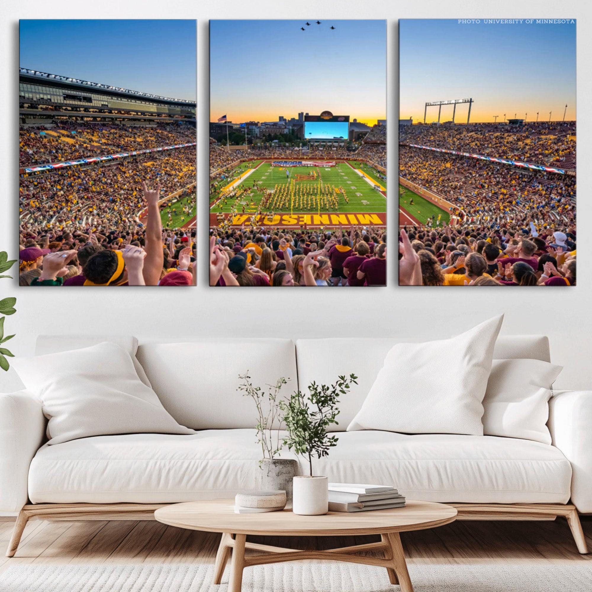 63452-MGV-CV-36X24-University of Minnesota Golden Gophers Football Team Print - Minneapolis Huntington Bank Stadium