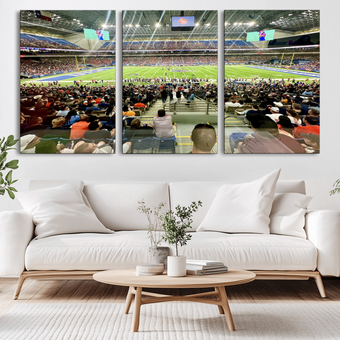 -The University of Texas at San Antonio Roadrunners Football Team Print - San Antonio Alamodome Wall
