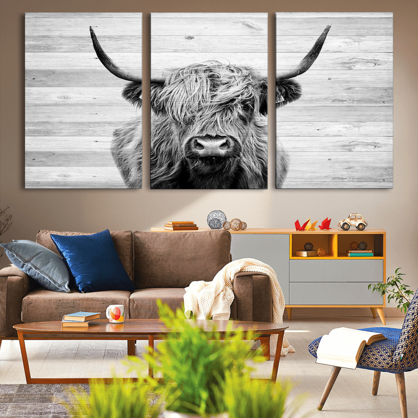 14634-MGV-CV-36X24-Scottish Highland Cow Cattle Art Print on Wood Background Style, Scottish Highland Cow Wall Art