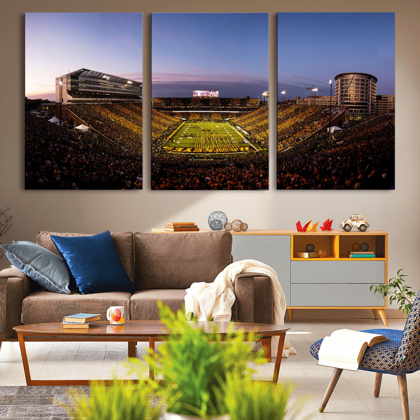 82557-MGV-CV-36X24-Iowa Hawkeyes Kinnick Stadium Wall Art Canvas Print, Framed Iowa Hawkeyes Kinnick Stadium Canvas