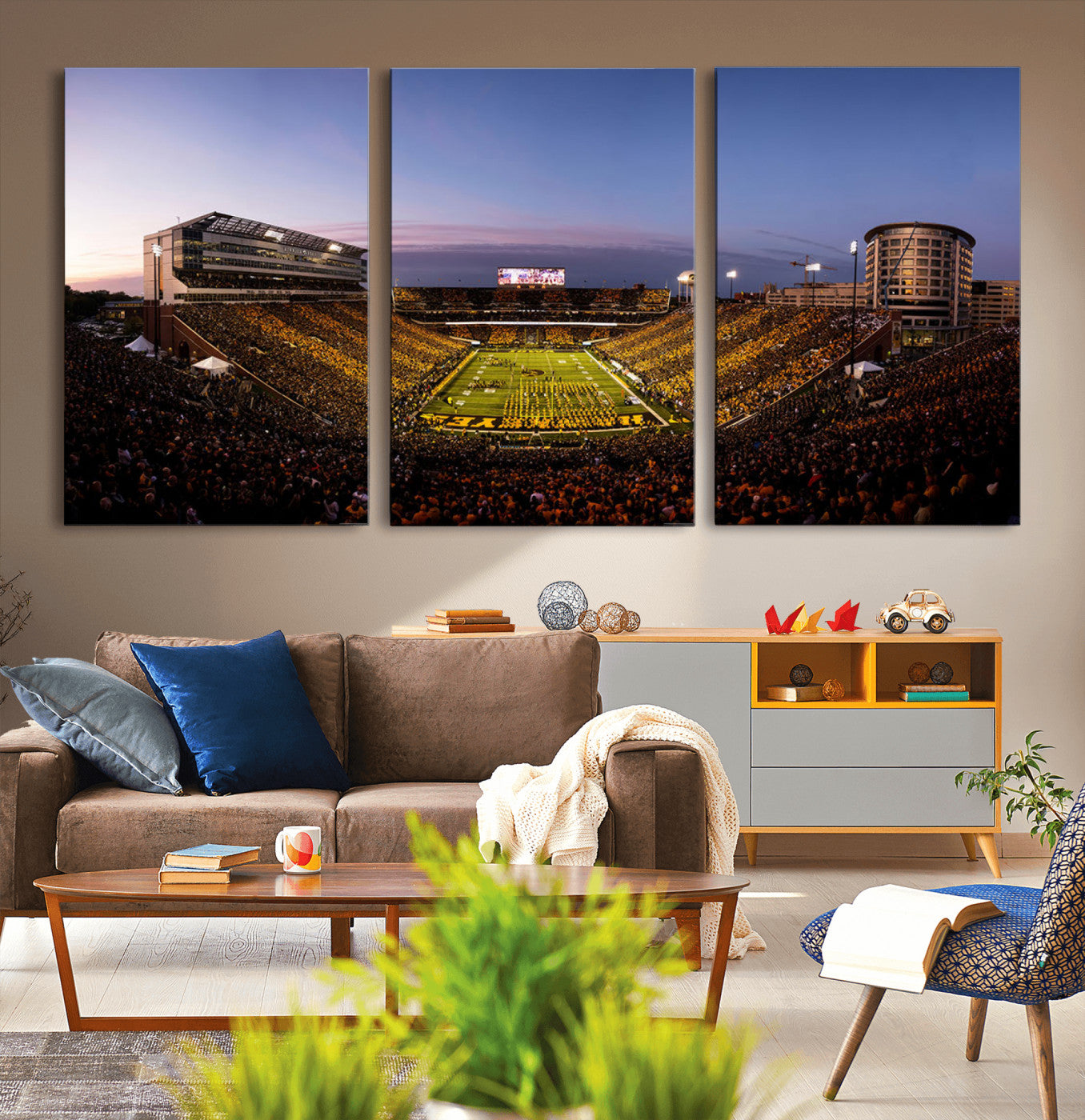 82557-MGV-CV-36X24-Iowa Hawkeyes Kinnick Stadium Wall Art Canvas Print, Framed Iowa Hawkeyes Kinnick Stadium Canvas