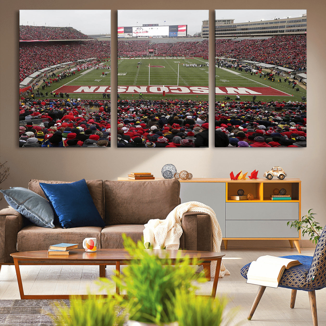 23461-MGV-CV-36X24-Wisconsin Badgers Team Print Canvas - Madison Camp Randall Stadium Wall Art Canvas Print
