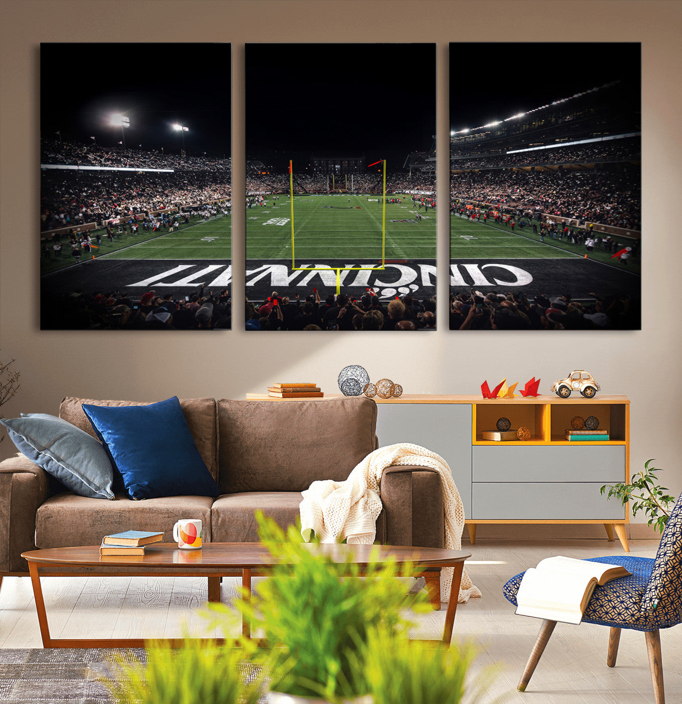 28212-MGV-CV-36X24-Cincinnati Bearcats Football Team Print - Nippert Stadium Wall Art Canvas Print