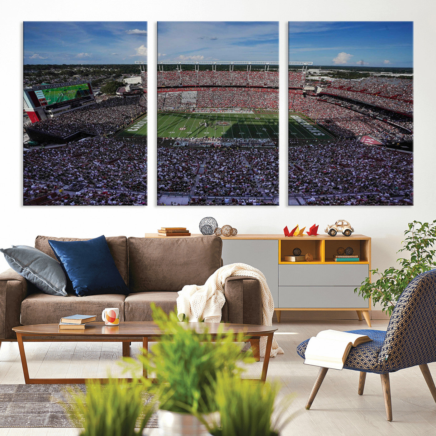83382-MGV-CV-36X24-South Carolina Gamecocks Football Team Print - Columbia Williams-Brice Stadium Wall Art Canvas Print