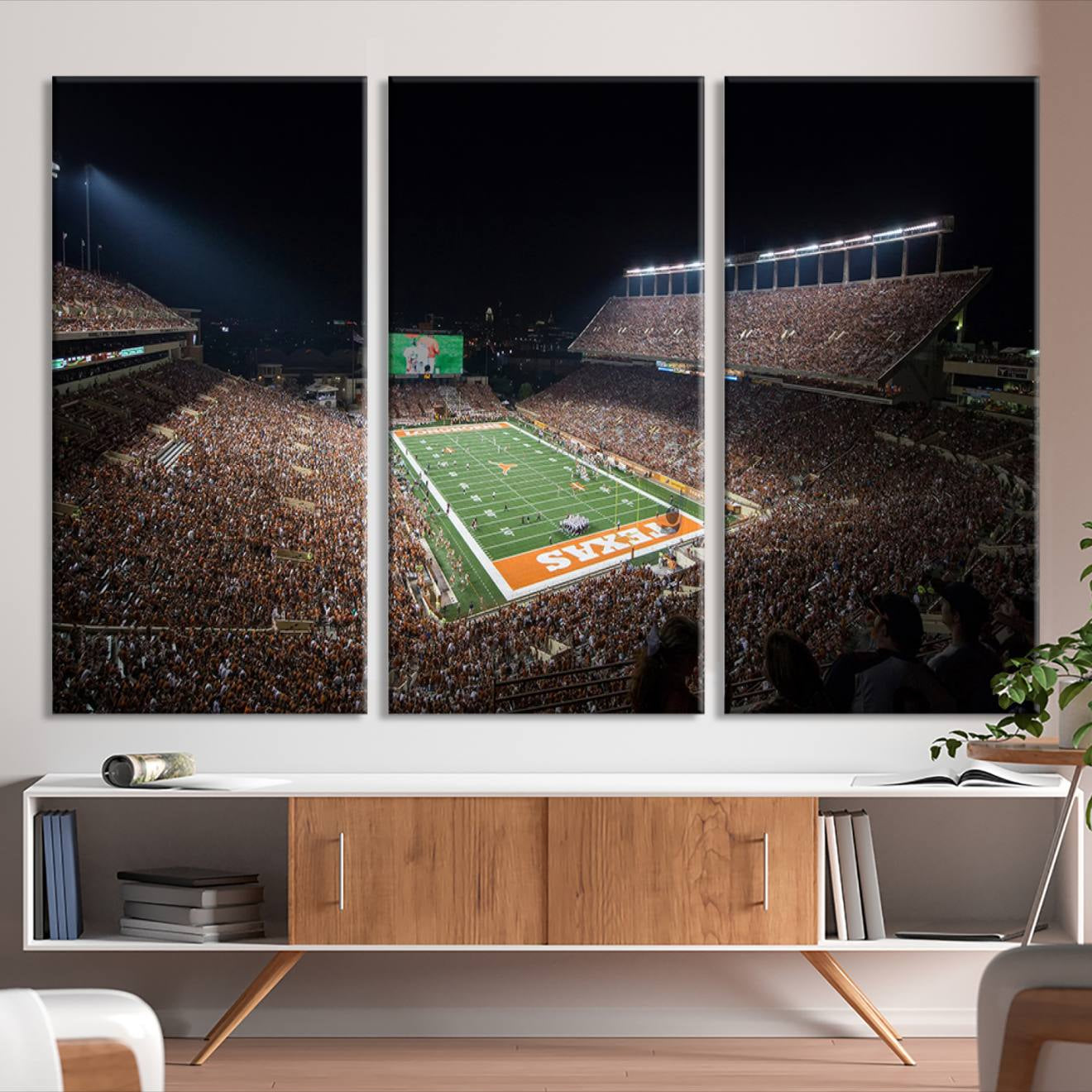 54995-MGV-CV-36X24-University of Texas Longhorns Football Team Print – Darrell K Royal Texas Memorial Stadium Canvas Wall Art for Home, Office