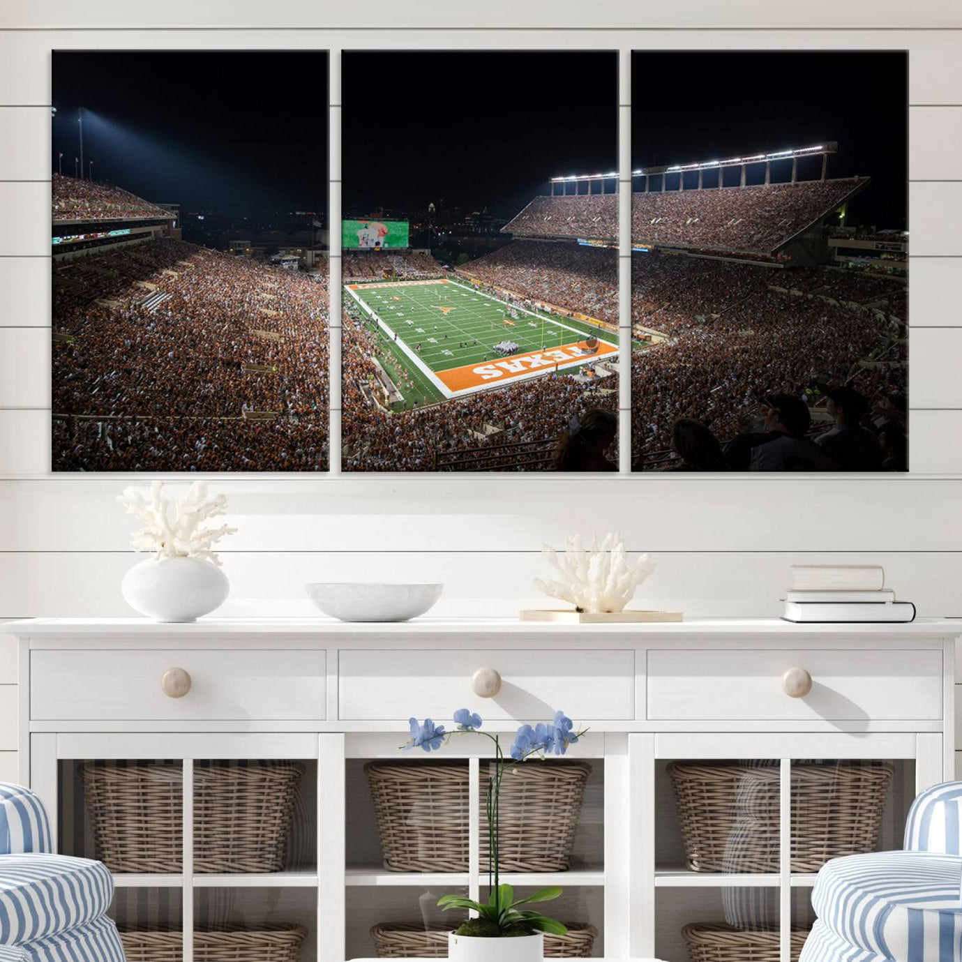54995-MGV-CV-36X24-University of Texas Longhorns Football Team Print – Darrell K Royal Texas Memorial Stadium Canvas Wall Art for Home, Office