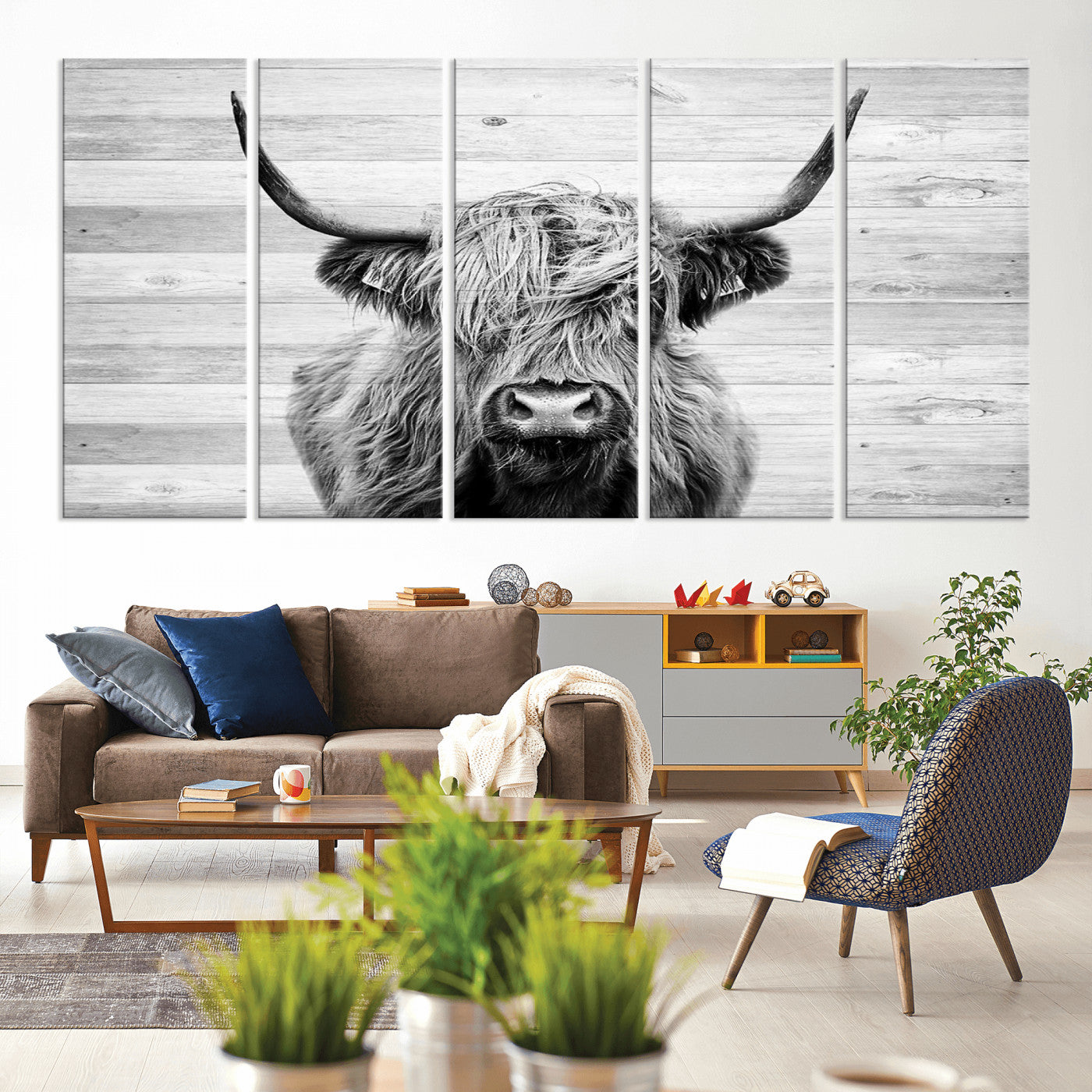 MGV-CV-60X31-5P - Scottish Highland Cow Cattle Art Print on Wood Background Style