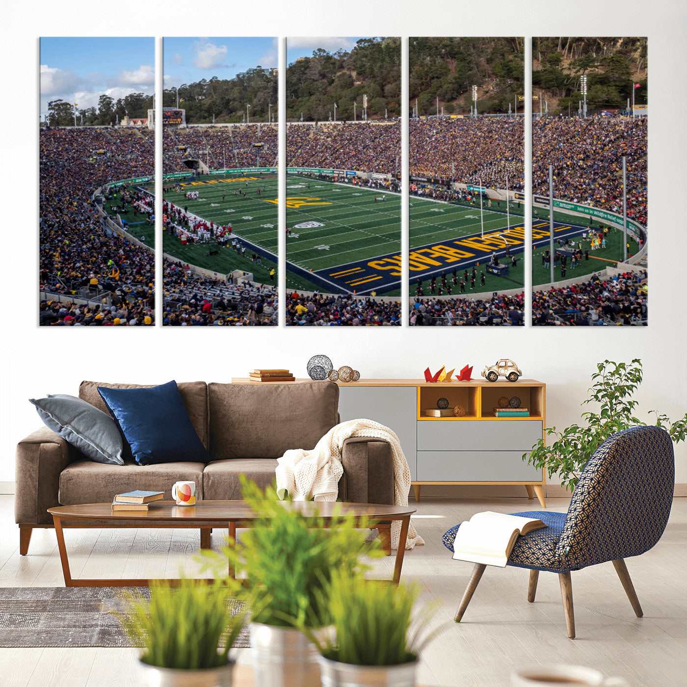 38054-MGV-CV-60X31-5P-University of California Golden Bears Football Team Print - Berkeley California Memorial Stadium Art Canvas Print