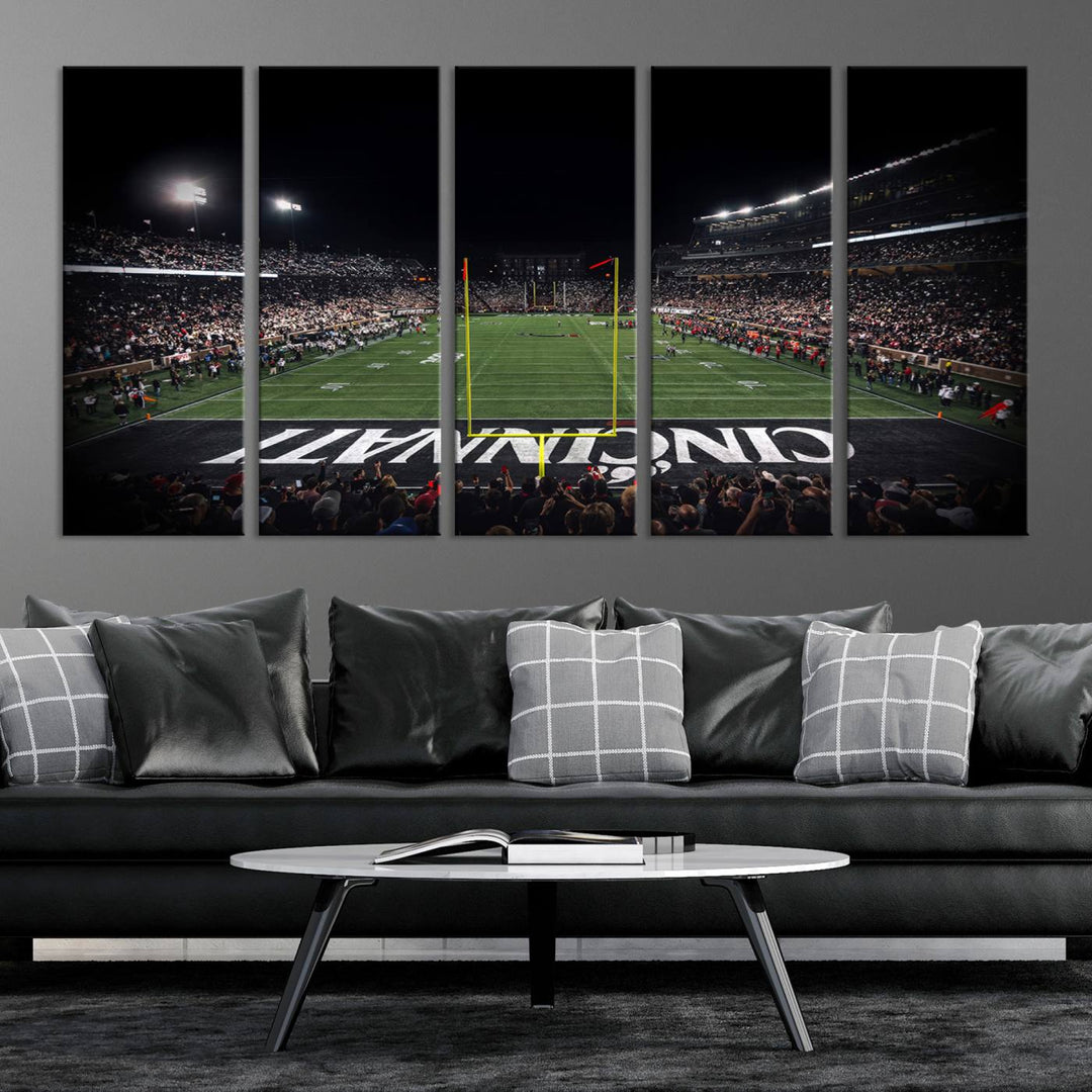 Cincinnati Bearcats Football Team Print - Nippert Stadium Wall Art Canvas Print