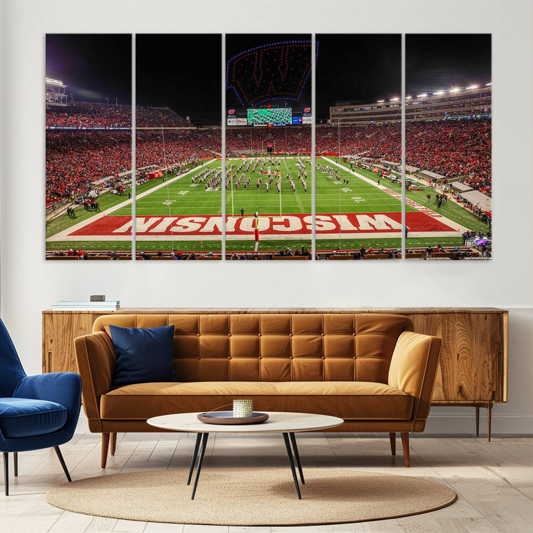 Wisconsin Badgers Football Team Print - Madison Camp Randall Stadium Wall Art Canvas Print