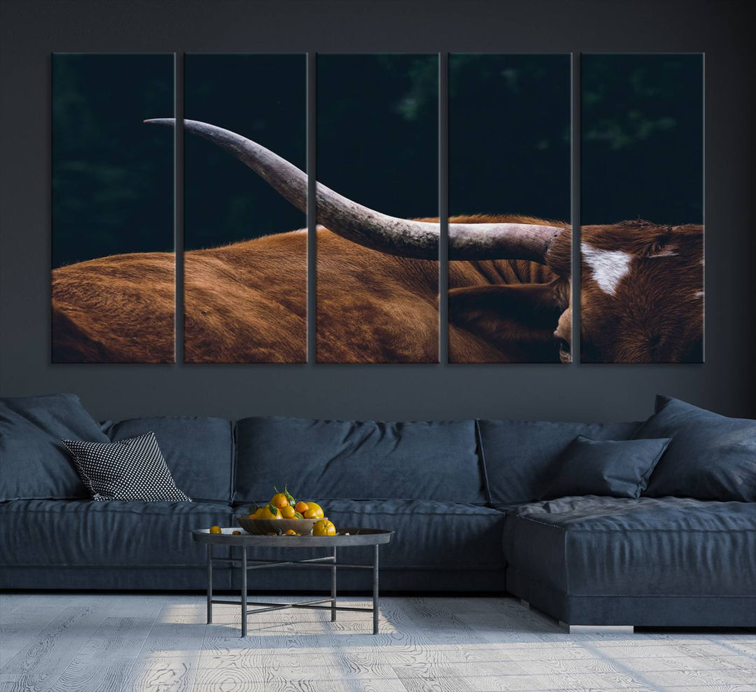 The kitchen dining area features a Texas Longhorn Bull wall art.