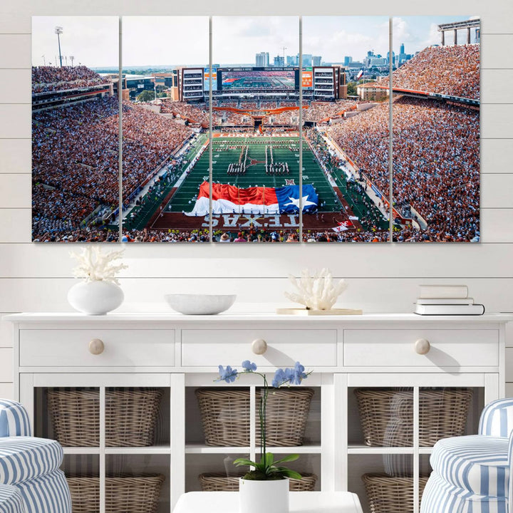 University of Texas Longhorns canvas: A premium print depicting Darrell K Royal-Texas Memorial Stadium with the city skyline and Texas flag.