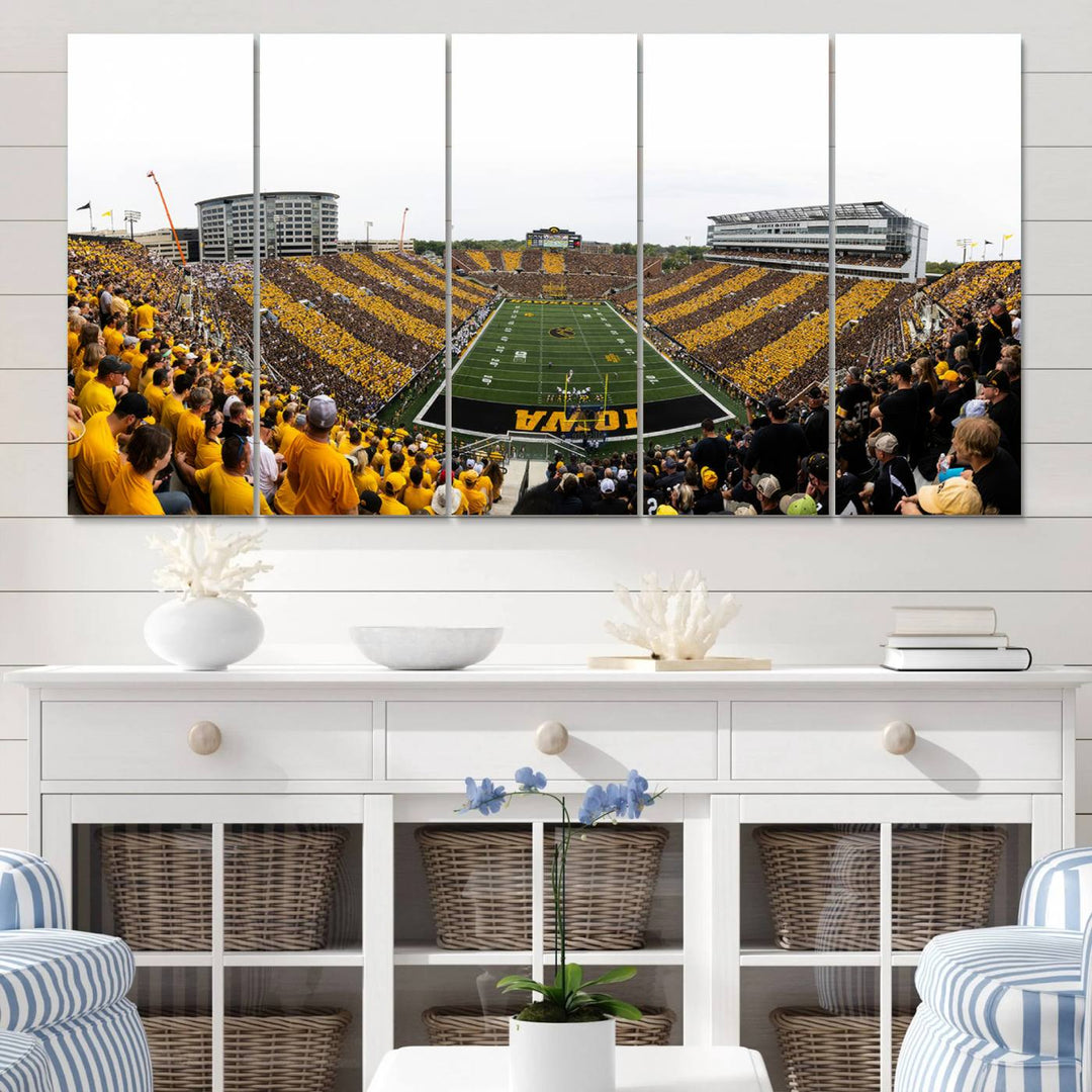 Iowa University Hawkeyes Football Team Print - Iowa City Kinnick Stadium Wall Art Canvas Print