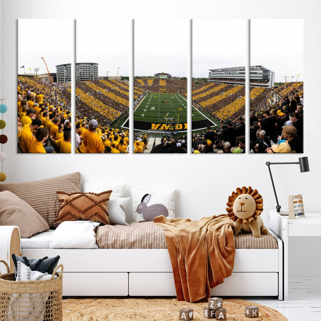 Iowa University Hawkeyes Football Team Print - Iowa City Kinnick Stadium Wall Art Canvas Print