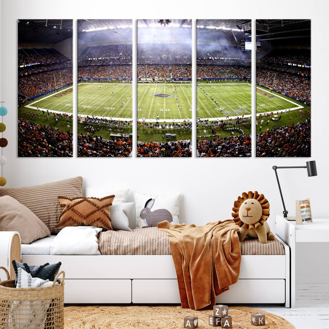 The University of Texas at San Antonio Roadrunners Football Team Print - San Antonio Alamodome Wall Art Canvas Print