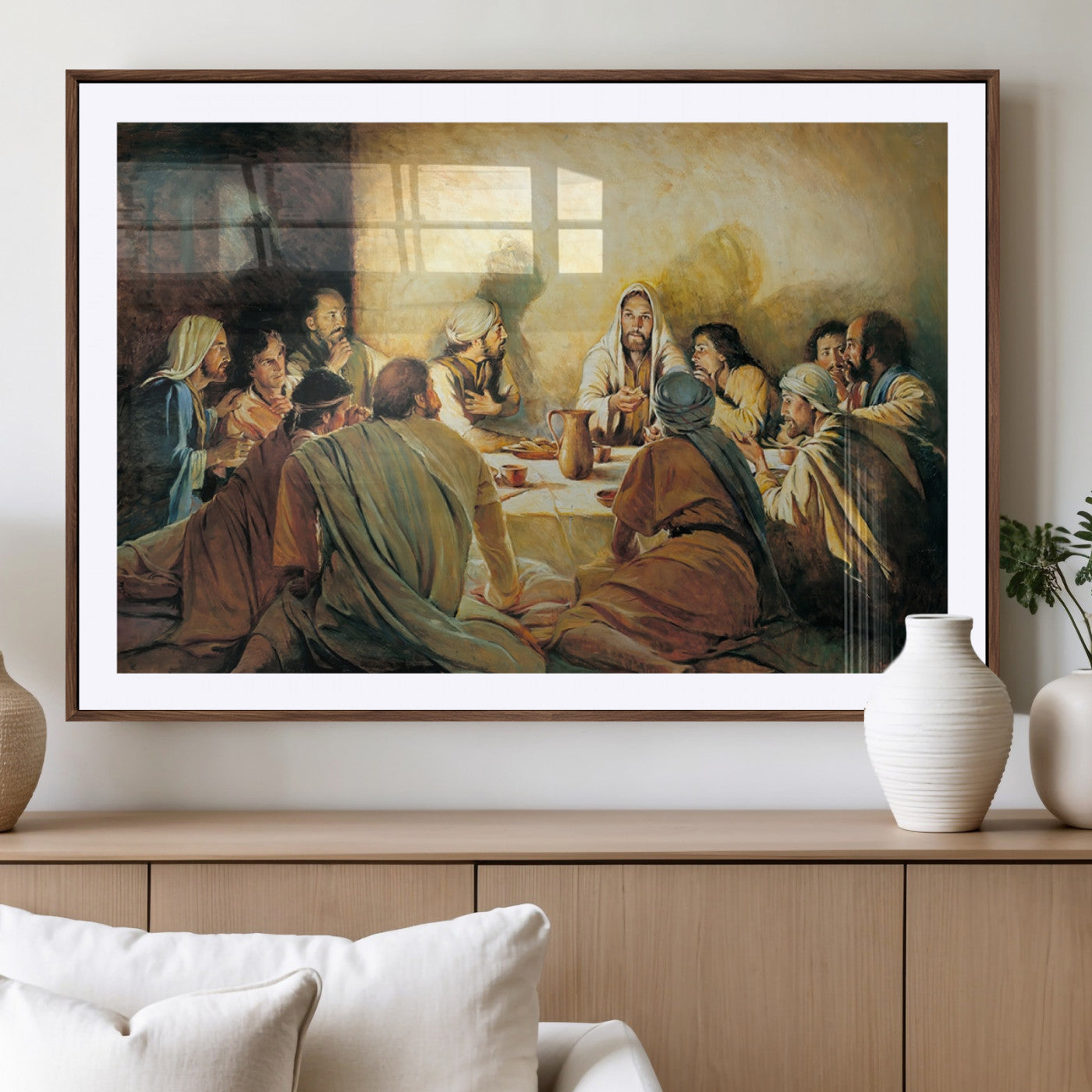 Framed canvas print of the Last Supper, depicting Jesus and his disciples, perfect for religious or Christian-themed home decor.