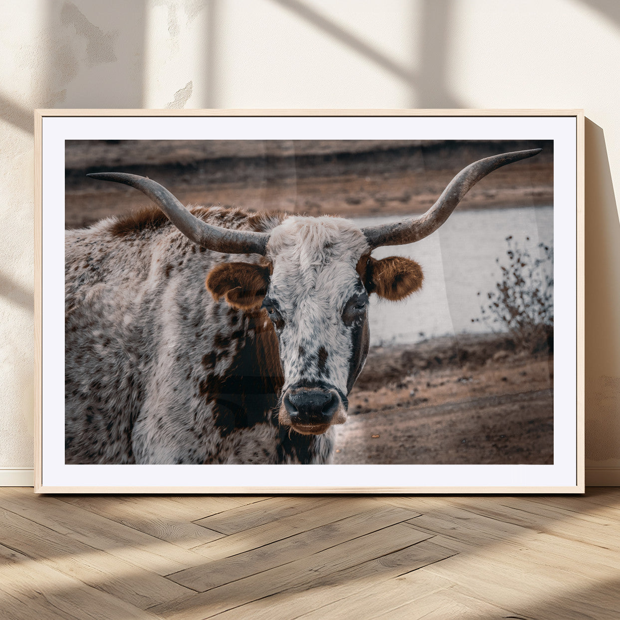 MGC-FP-36x24 - Texas Longhorn Wall Art Canvas Print, Framed Spotted Cow Art Picture Print, Horned Cattle Perfect Rustic Western Decor Artwork