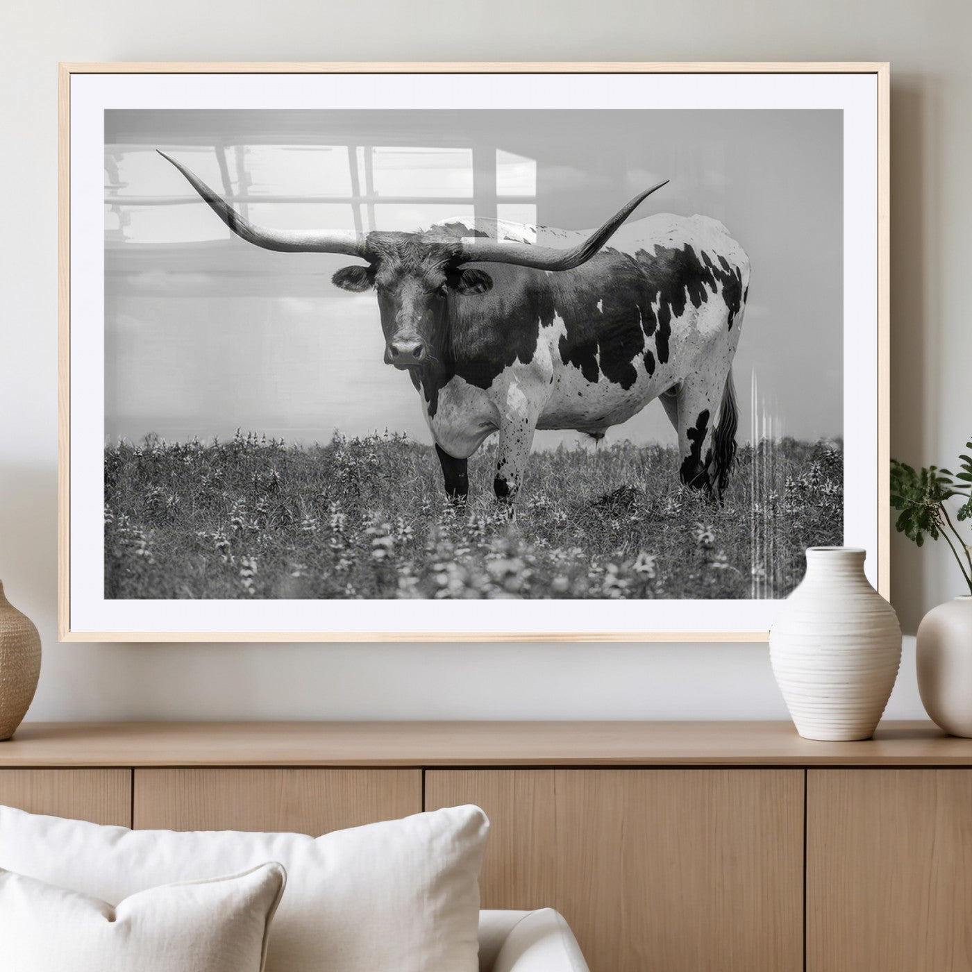 -Texas Black White Highland Longhorn Cow Wall Art Canvas Print