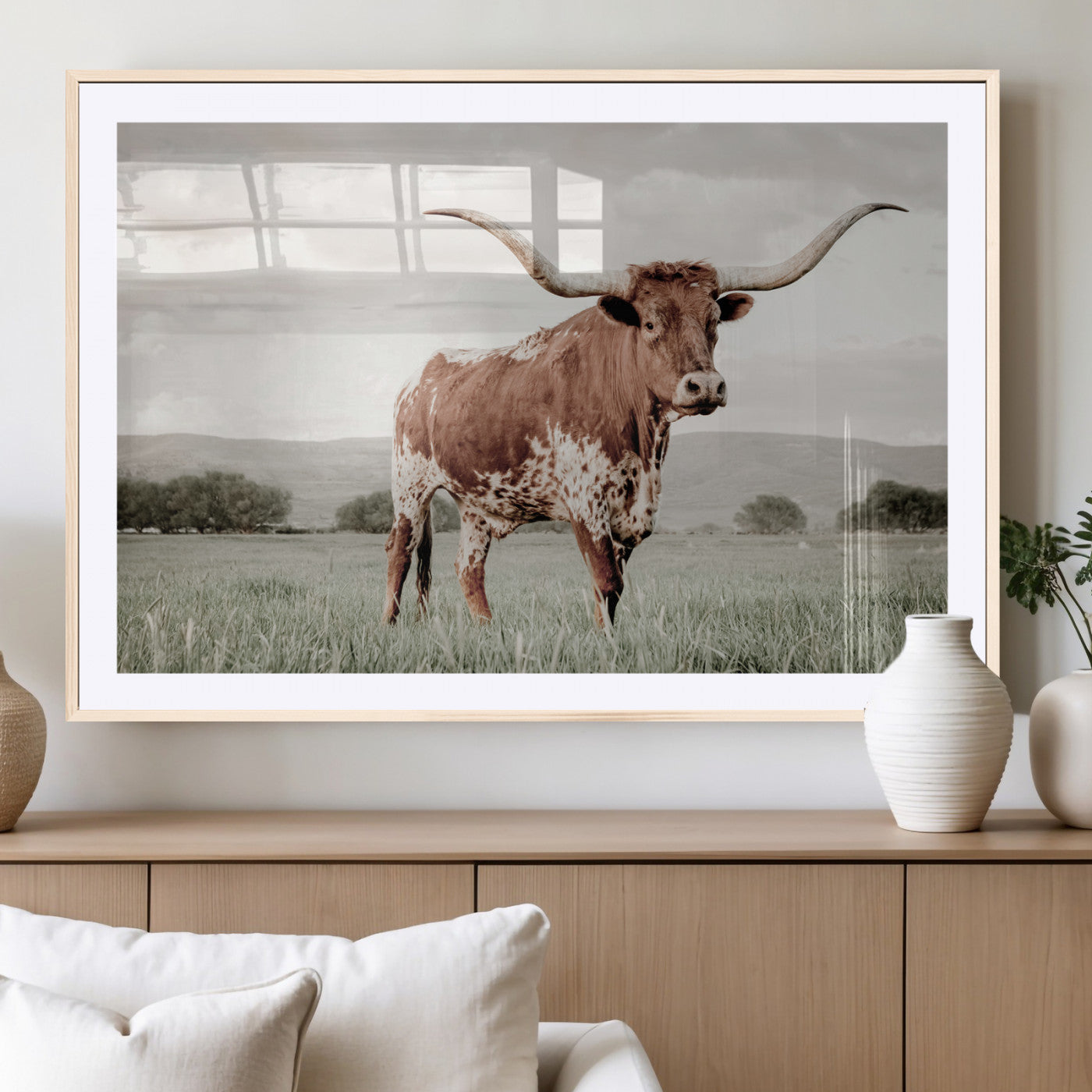 MGC-FP-36x24 - Texas Longhorn Wall Art Canvas Print, Framed Spotted Cattle Art Picture Print, Horned Bull Perfect Rustic Western Decor Artwork