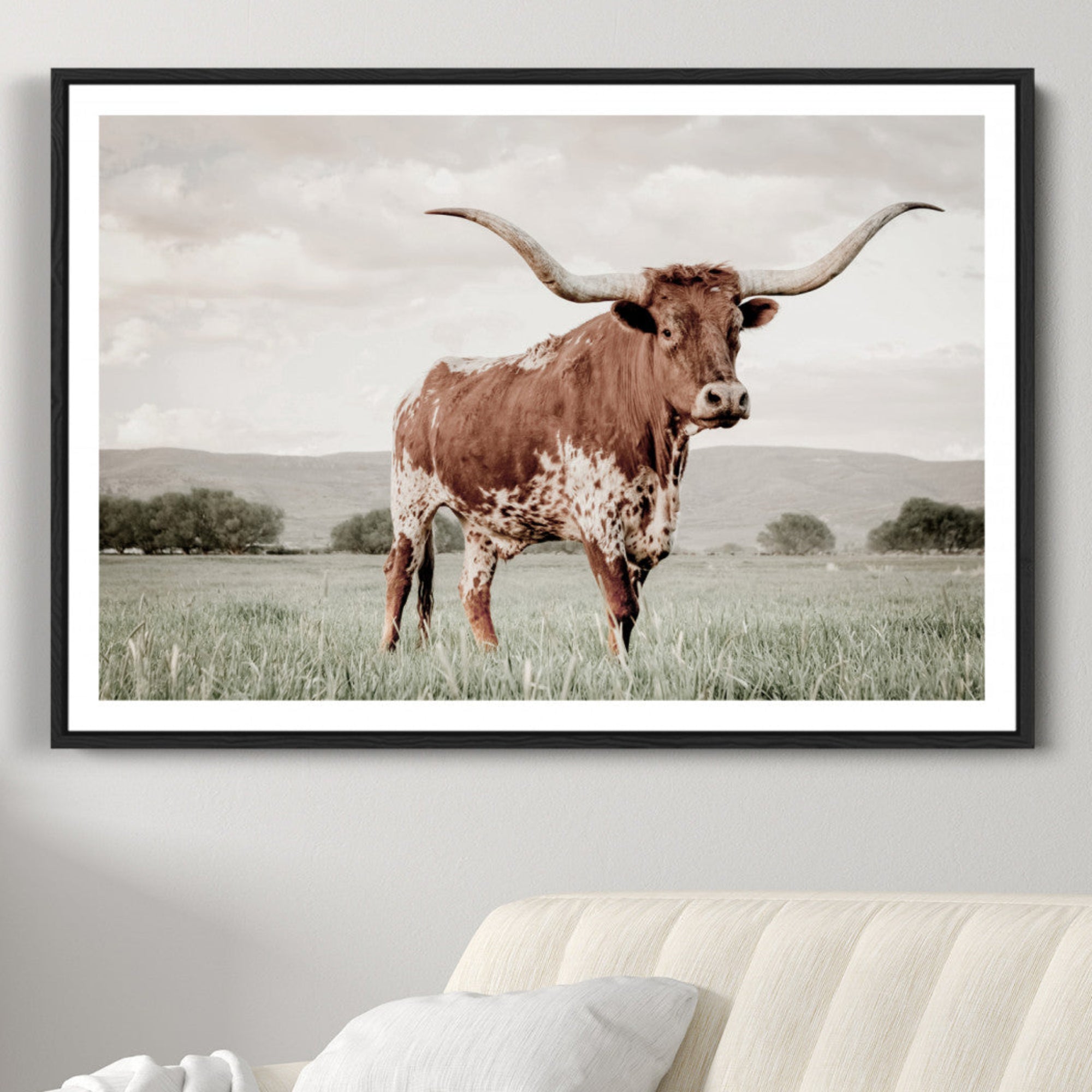 28309012-MGC-FP-36x24-Texas Longhorn Wall Art Canvas Print – Framed Spotted Cattle Horned Bull Western Ranch Animal Artwork for Home Office