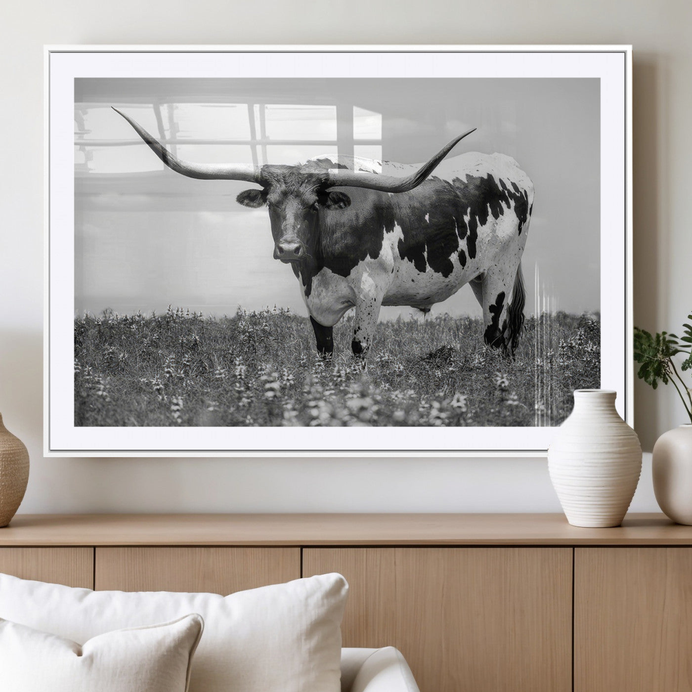-Texas Black White Highland Longhorn Cow Wall Art Canvas Print