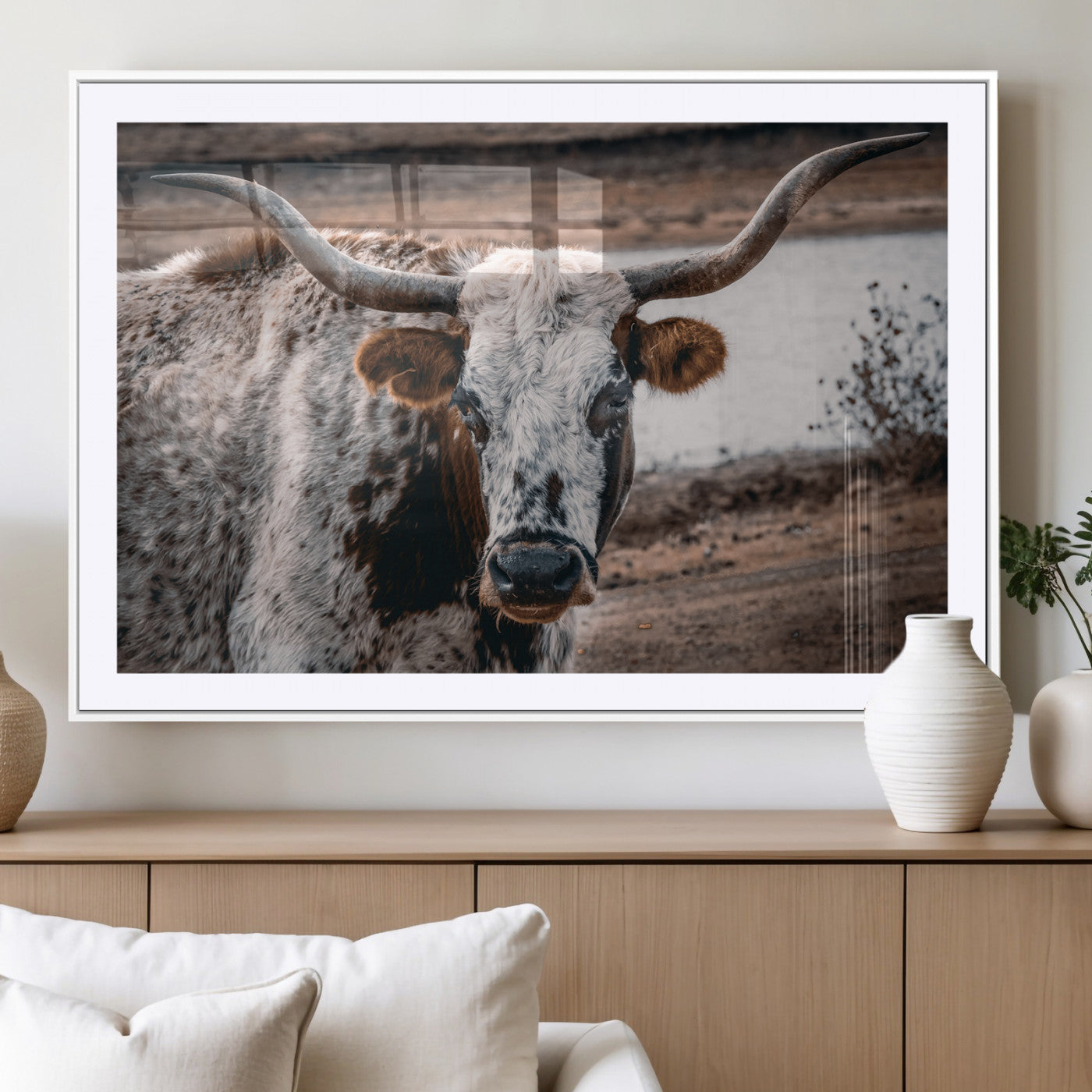 MGC-FP-36x24 - Texas Longhorn Wall Art Canvas Print, Framed Spotted Cow Art Picture Print, Horned Cattle Perfect Rustic Western Decor Artwork