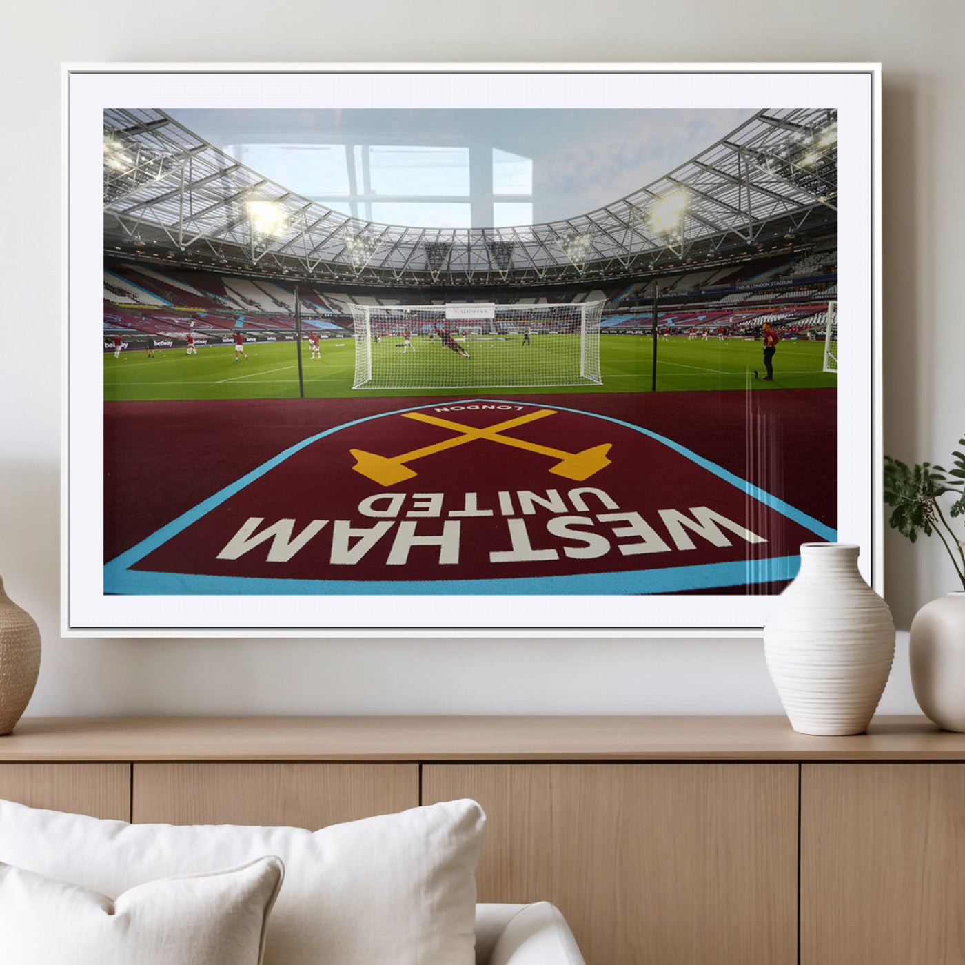 -West Ham United FC Stadium Canvas Wall Art – London Stadium Football Print – Premier League Team