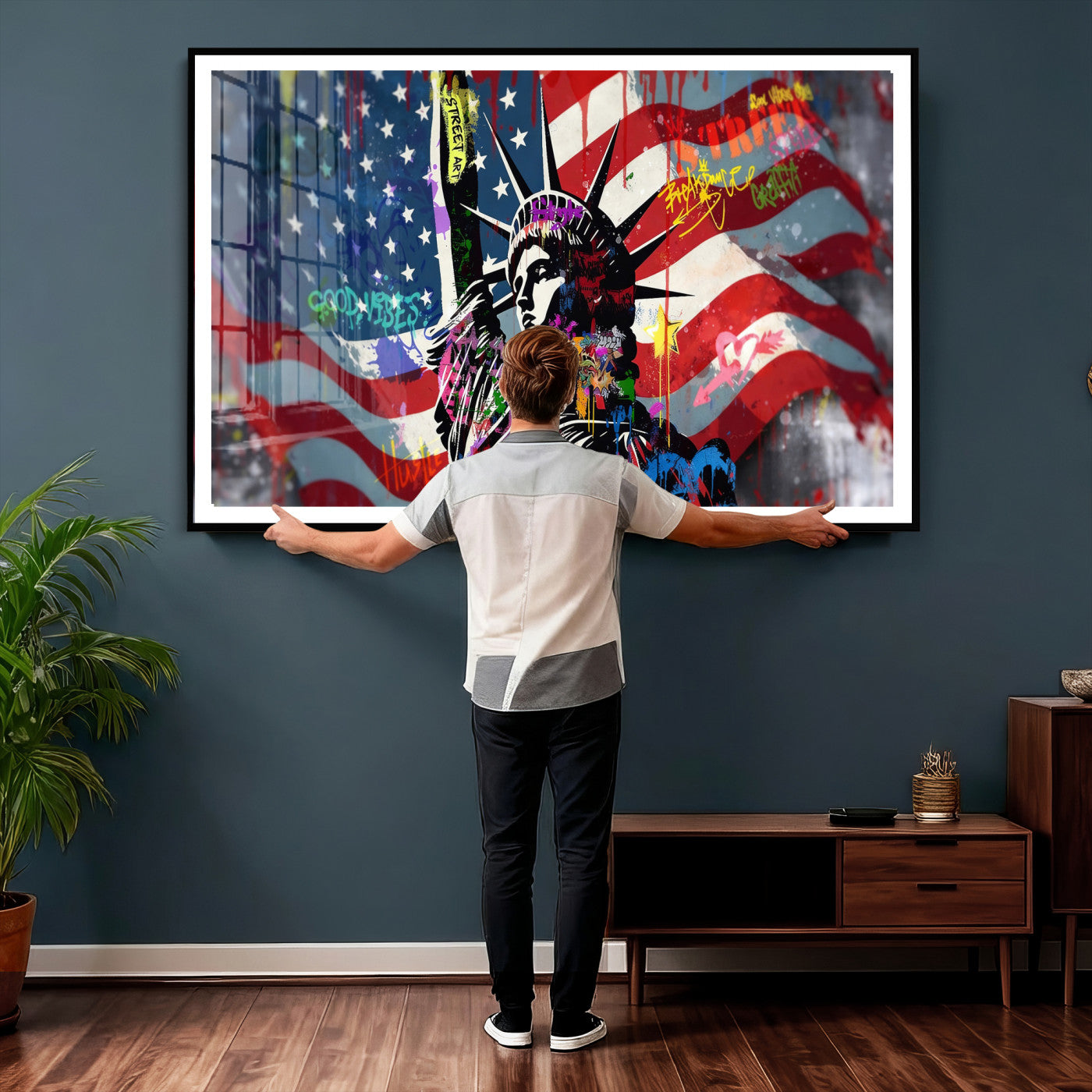32151941-MGV-CV-36X24 - USA Statue of Liberty Graffiti Street Art Wall Art Canvas Print, American Flag Urban Pop Art Canvas Print, Modern Patriotic Street Art Contemporary Art Printing